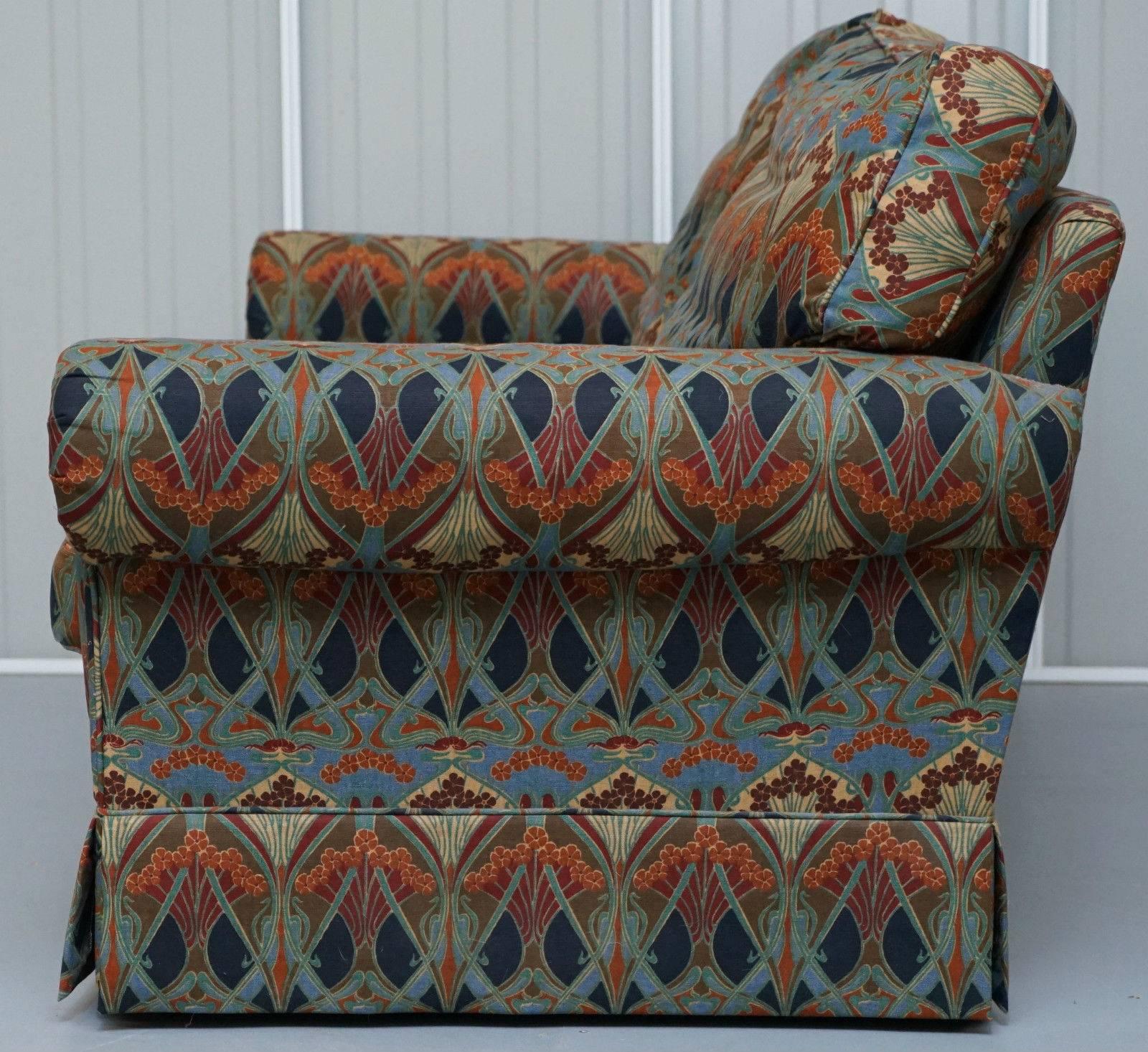 Modern Stunning Liberty London Classic English Sofa Ianthe Linen Union Fabric Rare Find