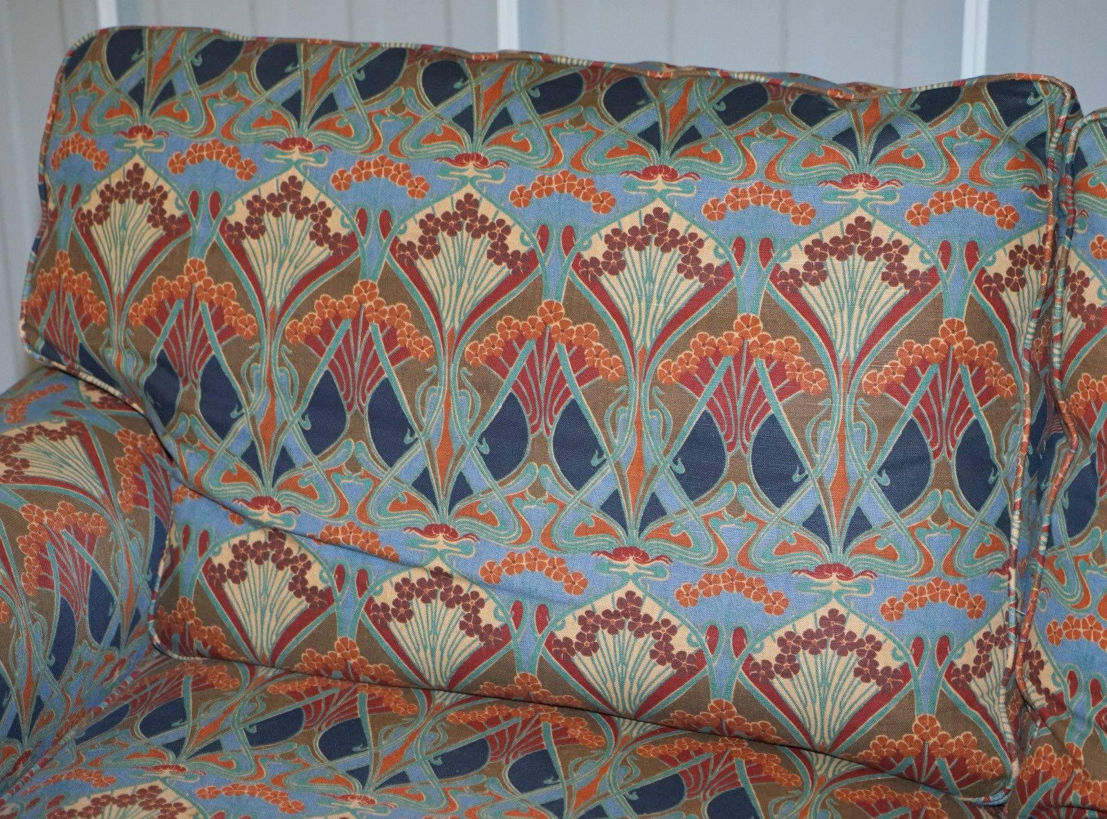 Hand-Carved Stunning Liberty London Classic English Sofa Ianthe Linen Union Fabric Rare Find