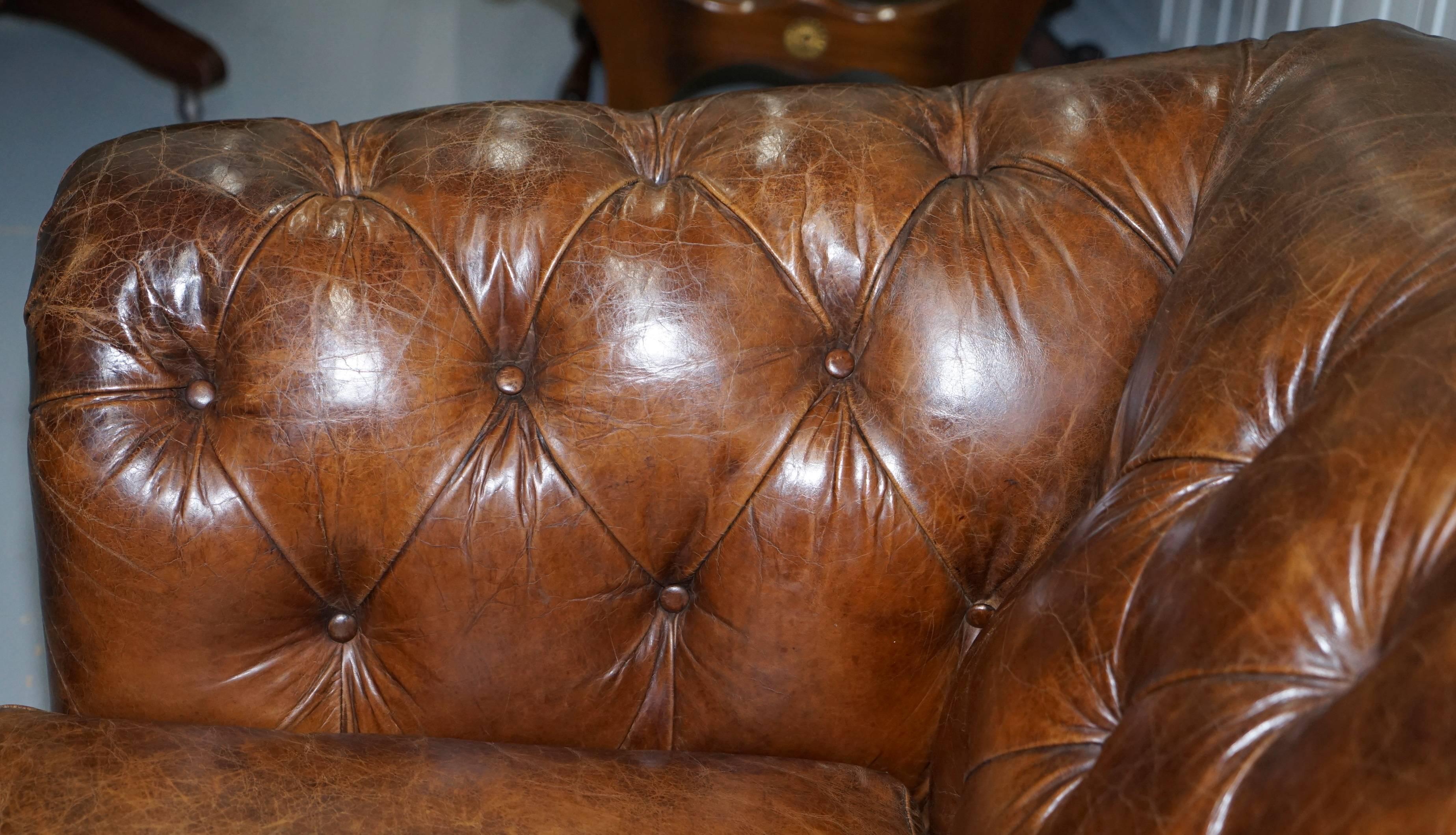 Stunning Aged Brown Heritage Leather Two-Seat Chesterfield Sofa Nice Find 1