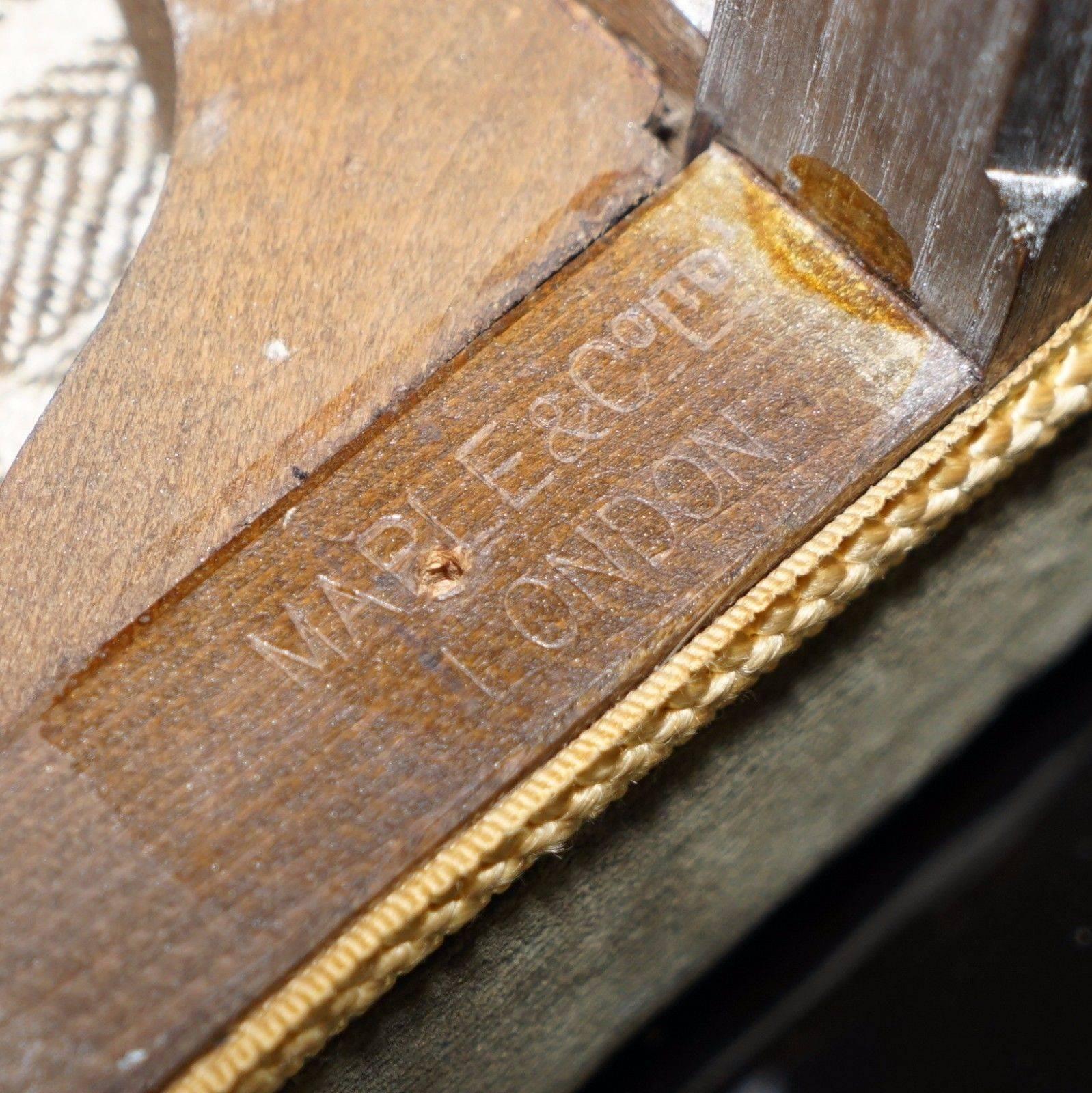 Exceptional 1937 King George VI Coronation Chair and Stool Fully Stamped In Fair Condition In West Sussex, Pulborough