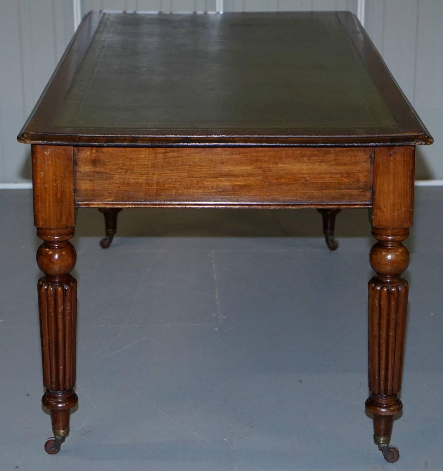 Victorian Walnut Gillows Reeded Legs Leather Partner Desk 2