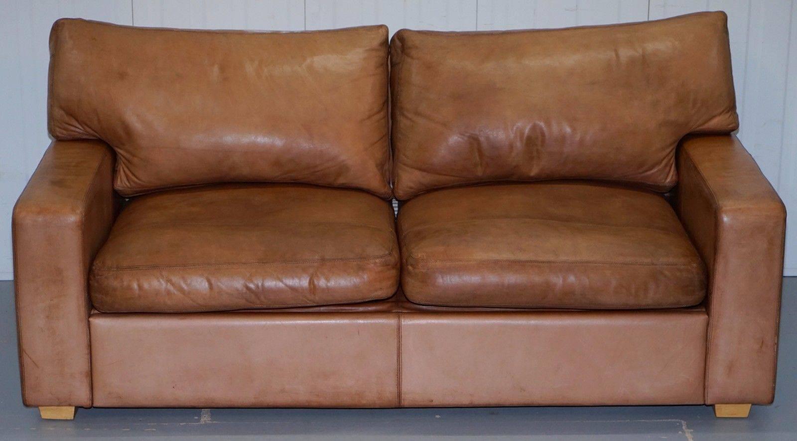 Wimbledon-Furniture

We are delighted to offer for auction this extremely rare Collin & Hayes RRP £3400 aged brown leather club sofabed

Collin & Hayes rarely make sofa beds but when they do they are something special like this one. A quick rundown