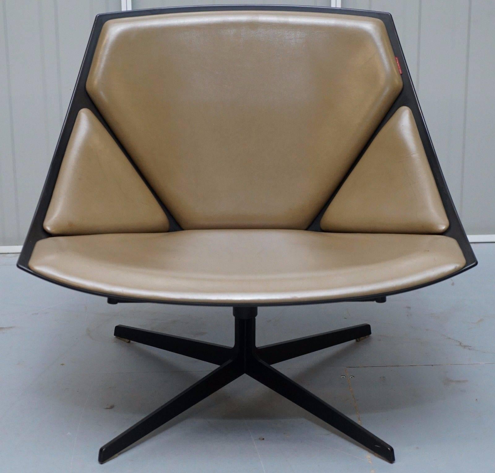 Lovely original fully stamped and labelled Fritz Hansen JL10 Lounge space chair RRP £3674

Please note the delivery fee listed is just a guide, for an accurate quote please send me your postcode and I’ll price it up for you
 
The Space series is