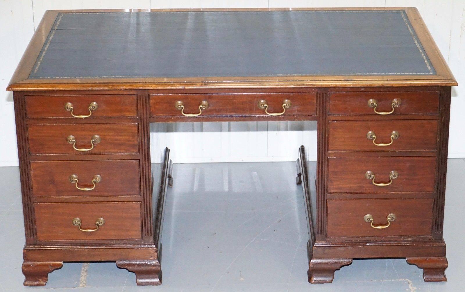 Lovely original Victorian solid mahogany twin pedestal double sided partner desk

Please note the delivery fee listed is just a guide, for an accurate quote please send me your postcode and I’ll price it up for you

This desk is one of the original