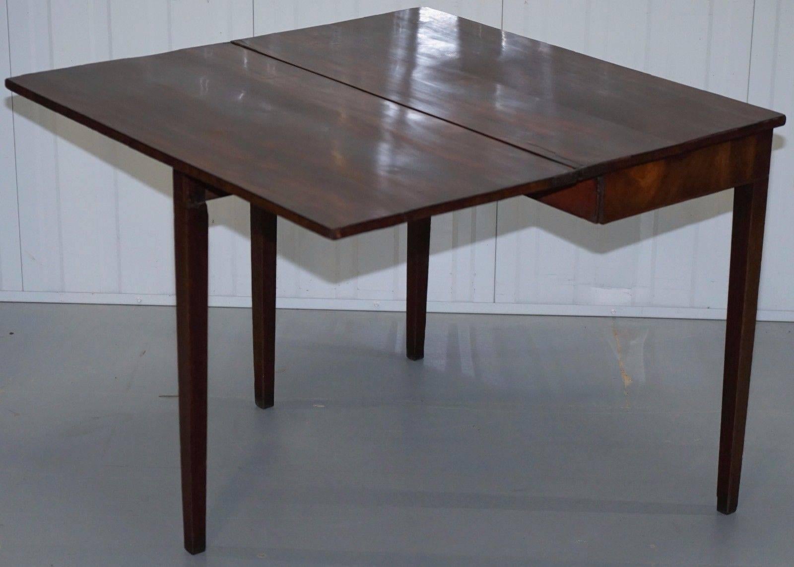 Georgian Mahogany Tea Table with Fold-Out Top Card Side, circa 1800 3