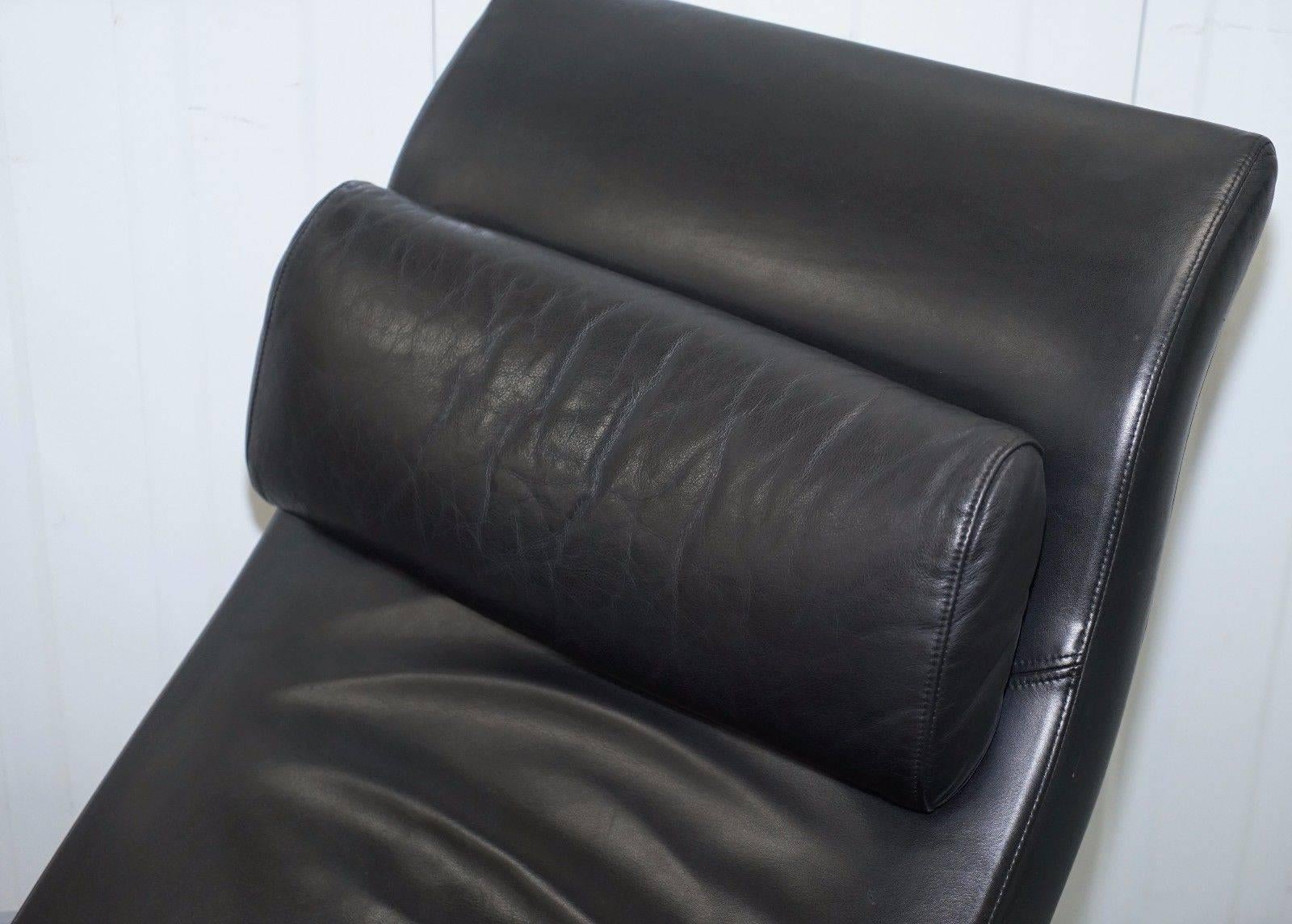 Mid-Century Modern Stunning Rolf Benz Creation 2600 Black Leather Contemporary Lounge Chair Recline