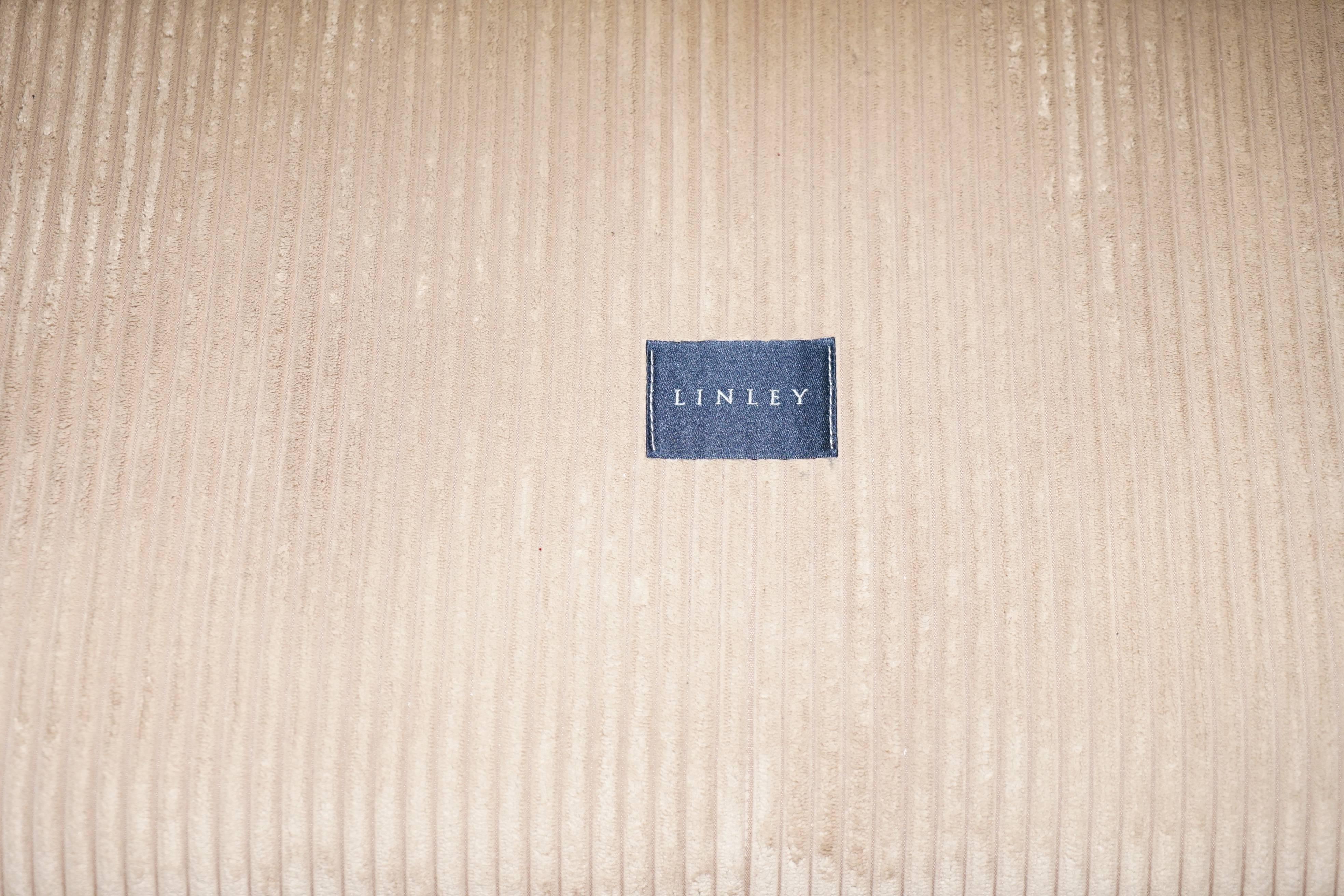 Rare David Linley Dunwick Velvet Upholstered Walnut Framed Sofa Exceptional Find 4