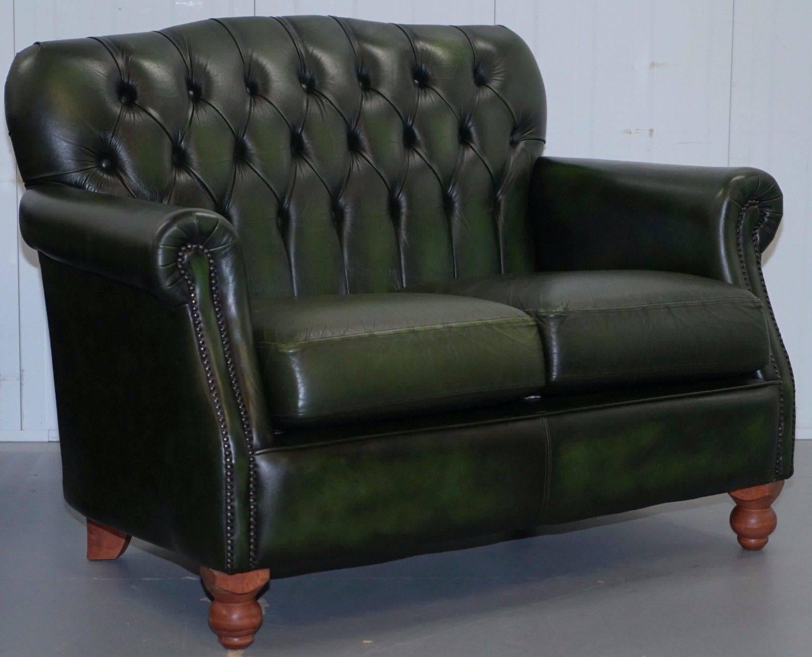Unknown Pair of Green Leather Chesterfield Two-Seat Sofas Thomas Lloyd