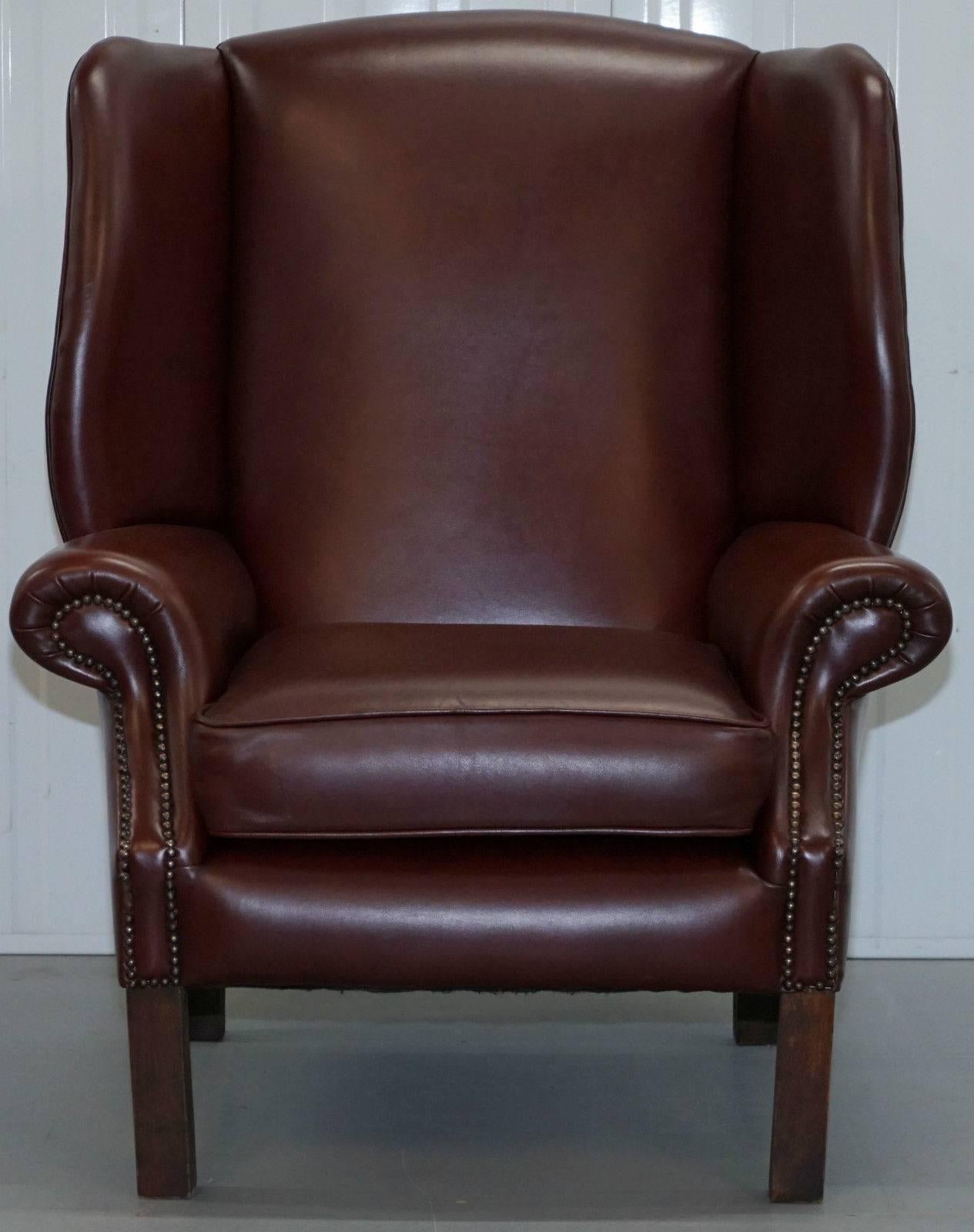 Antique and Vintage furniture Wimbledon 07850 890032

We are delighted to offer for auction this lovely straight high wingback oxblood / brown leather armchair

This piece is made in the manner of George III with the straight single legs

It's