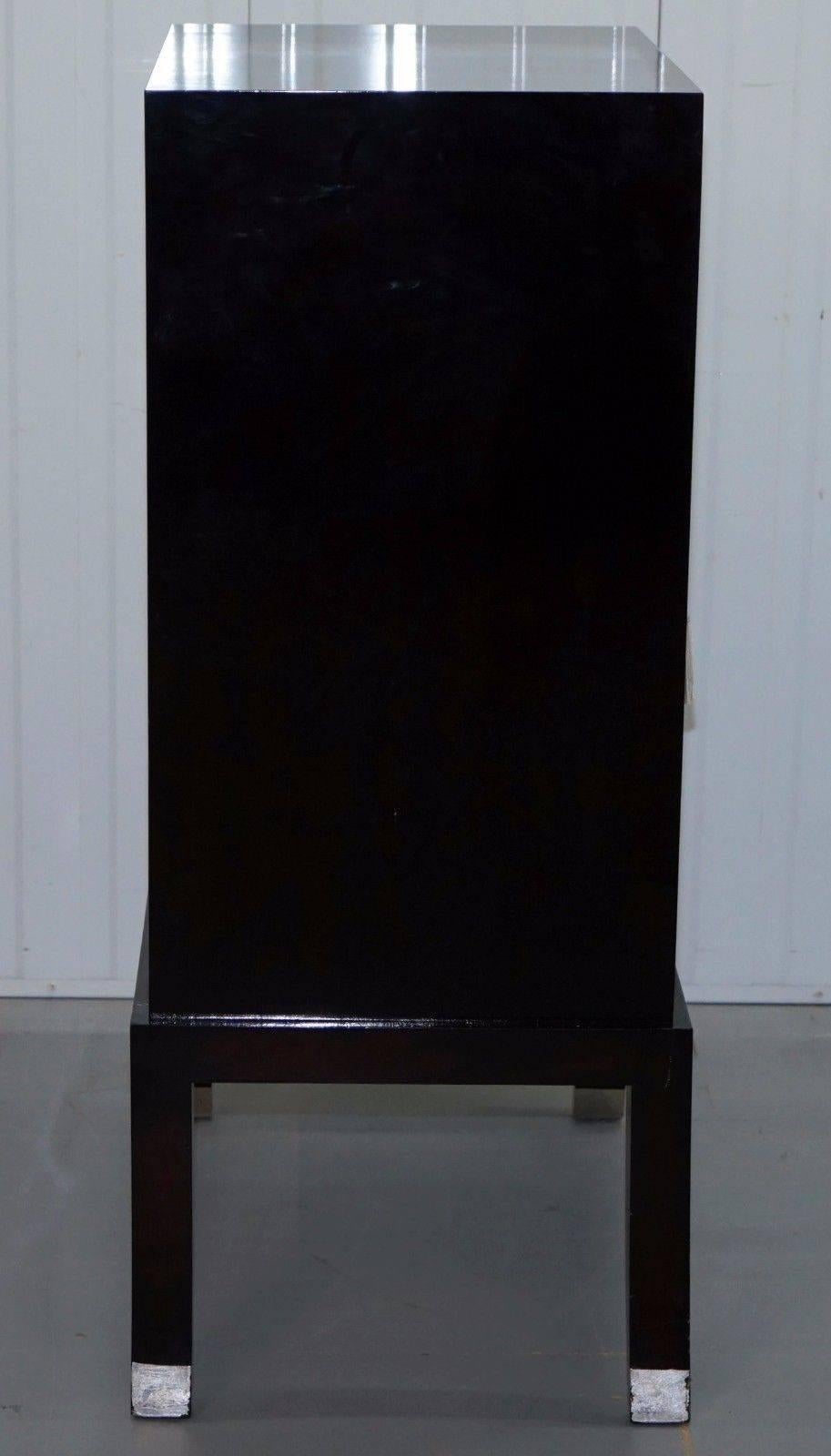 Chinese Export Chinese Lacquered Cabinet with Bank / Chest of Drawers Inside Luxury Designer 