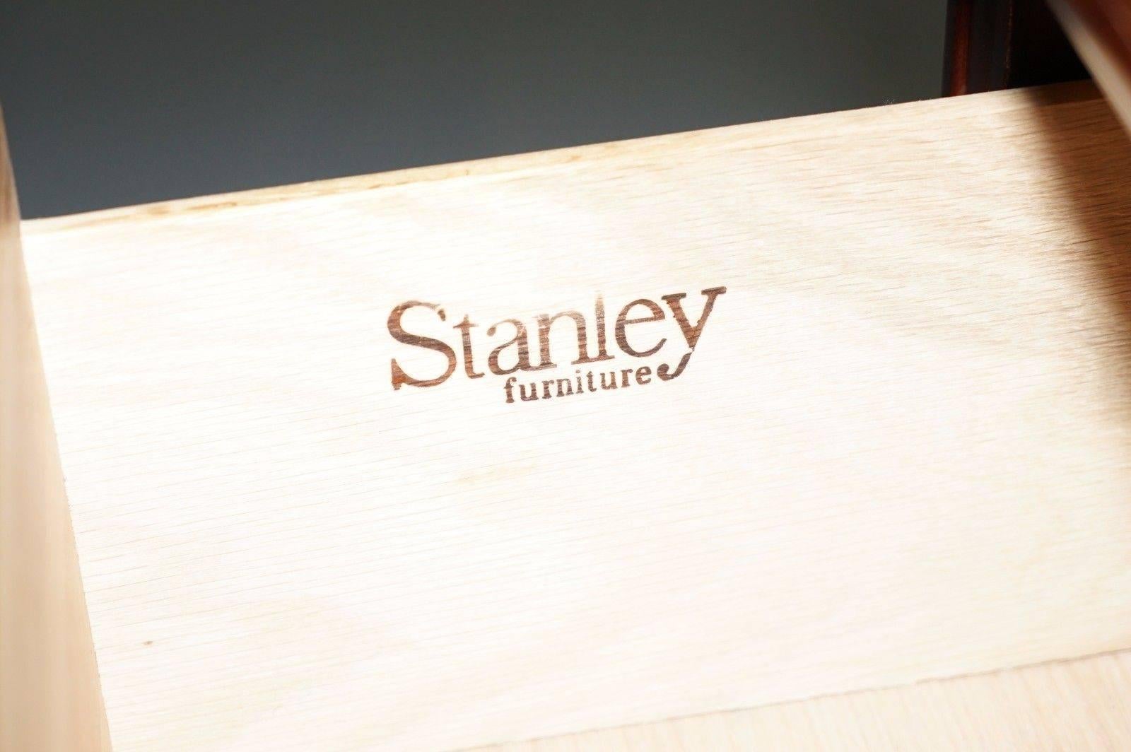 Softwood Stanley Furniture Pair of Bedside Tables