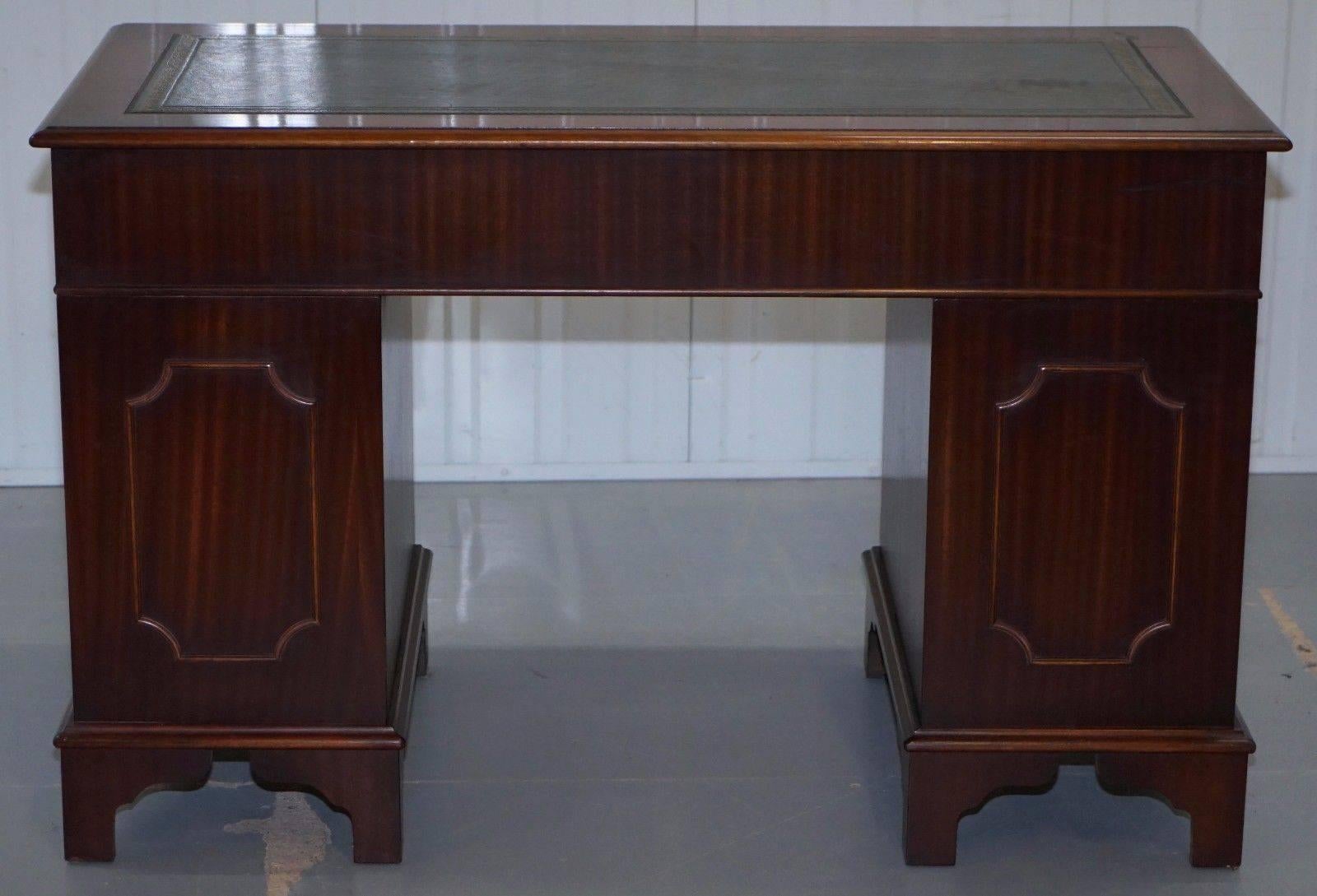 Vintage Premium Twin Pedestal Mahogany Partner Desk Leather Writing Surface 1
