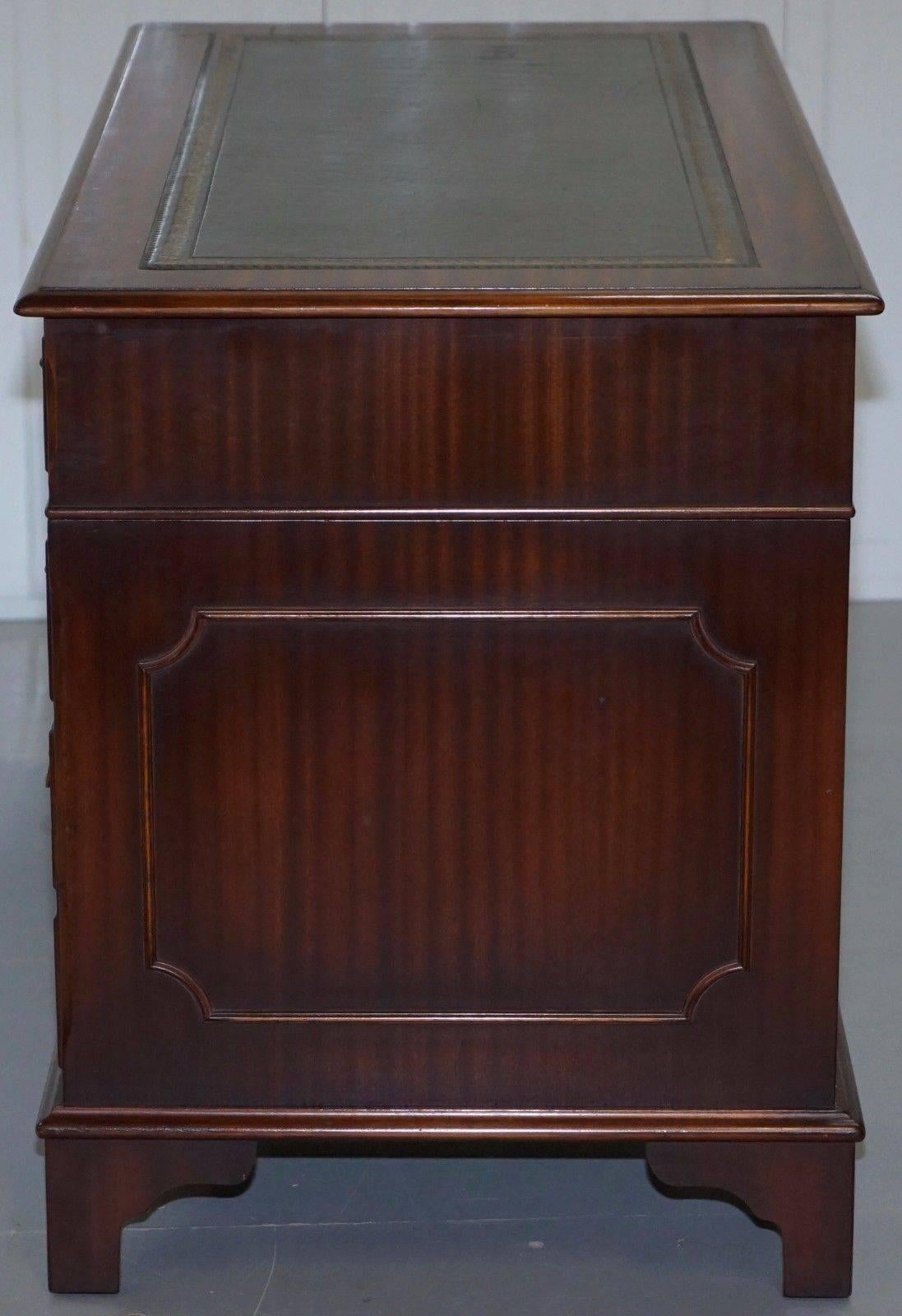 Vintage Premium Twin Pedestal Mahogany Partner Desk Leather Writing Surface 2