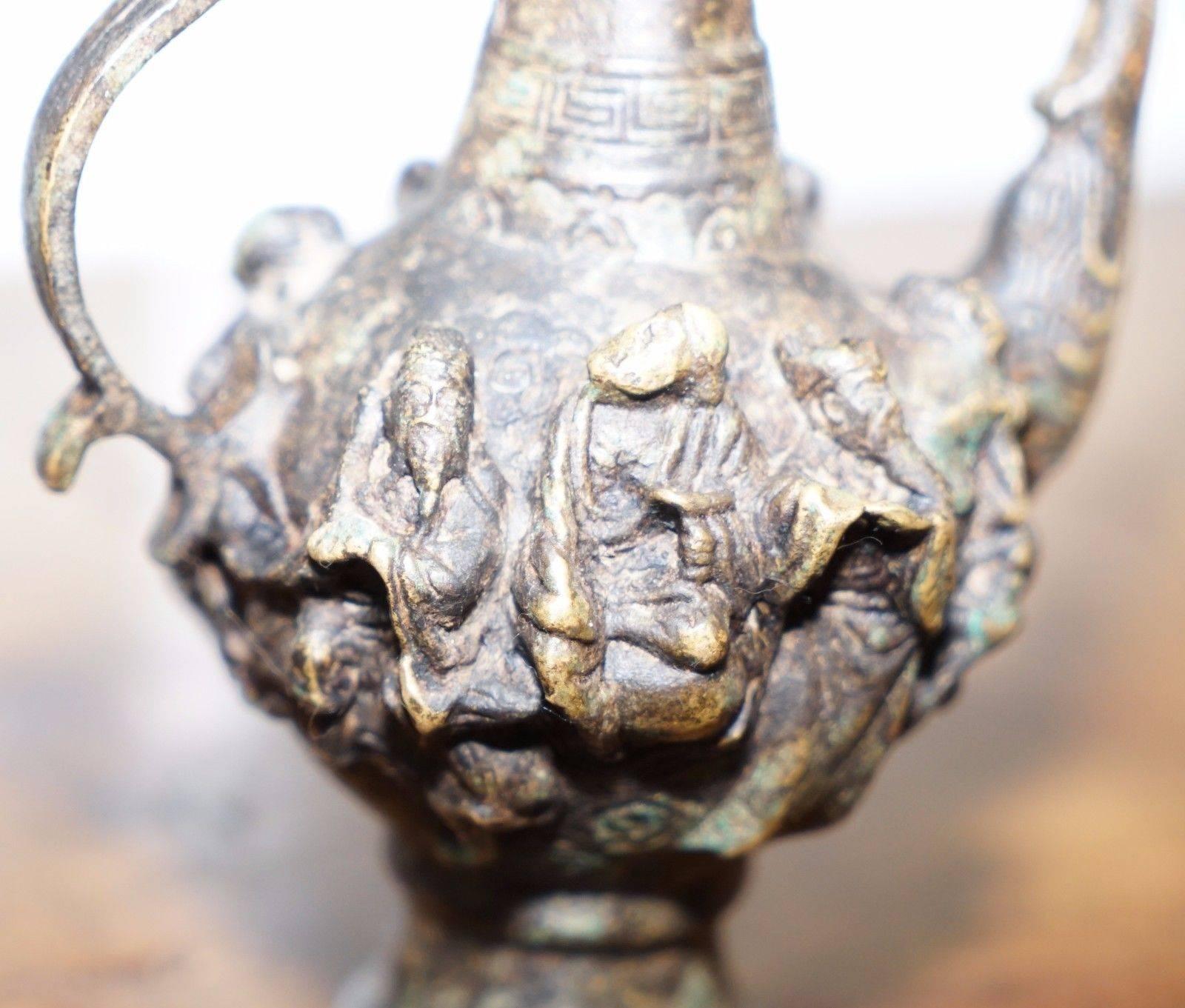 Chinese Bronze Ewer Jug Signed to the Base High Relief Detailing Nice Cast In Distressed Condition In West Sussex, Pulborough