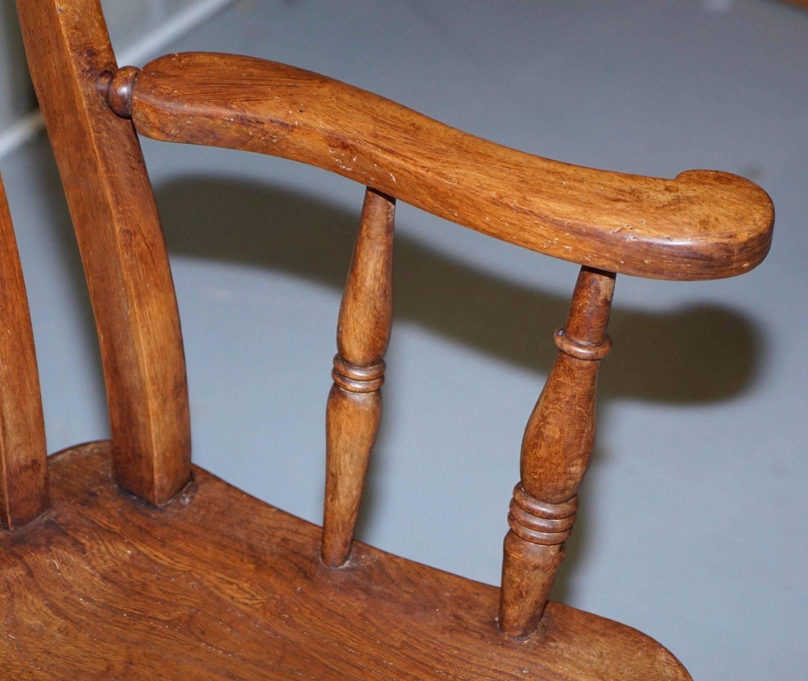 Rare English Elm Victorian, circa 1890 Windsor Stick Lath Back Chair Armchair 1
