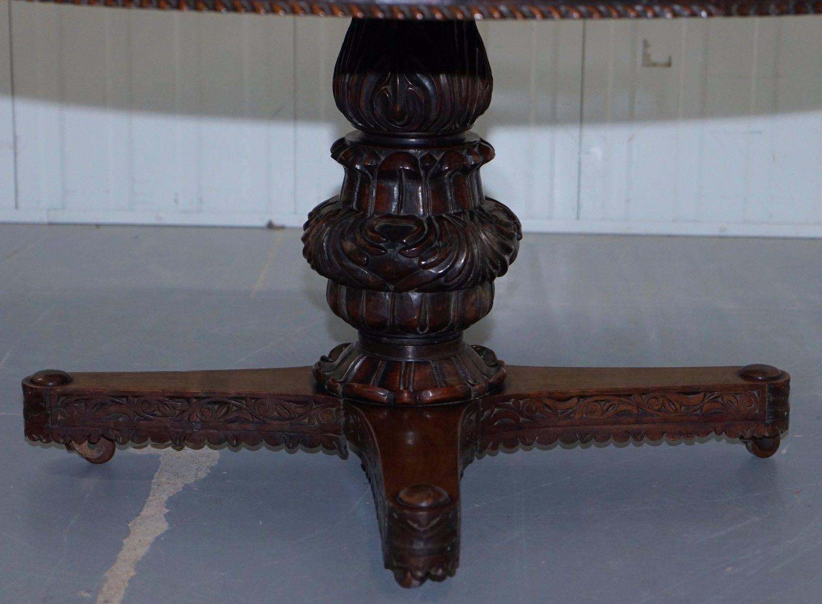 Very Rare 19th Century Hand-Carved Wood Anglo-Indian Padouk Dining Center Table 3