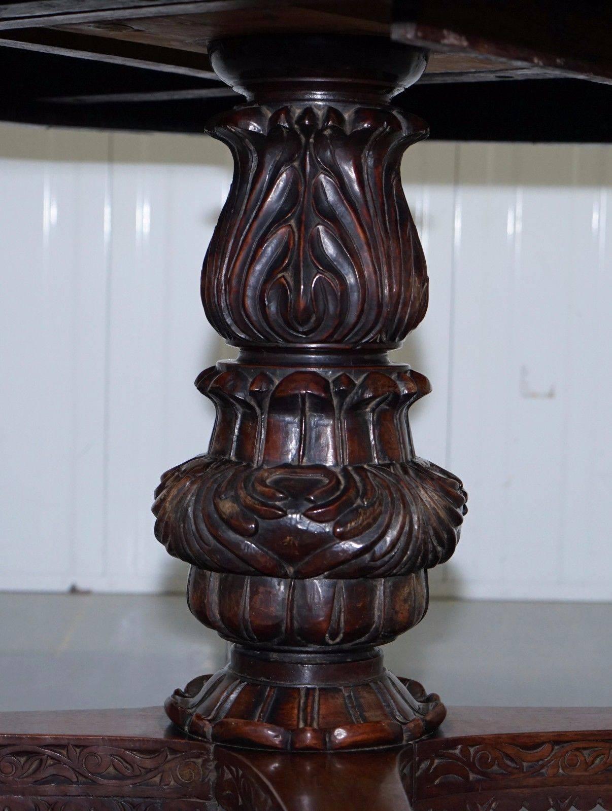 Very Rare 19th Century Hand-Carved Wood Anglo-Indian Padouk Dining Center Table 5
