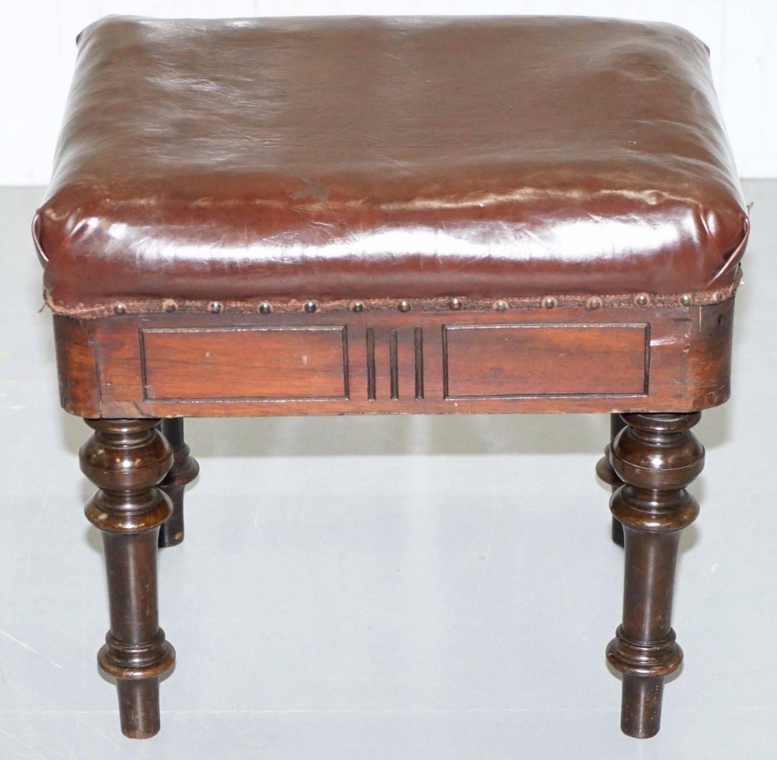 We are delighted to offer for sale this lovely Rosewood and walnut Piano Stool with iron fitting stamped H. Brook Patent, London to adjust the seat height

The seat can normally be raised by 3 1/2 inches by turning the 2 knobs to the sides however