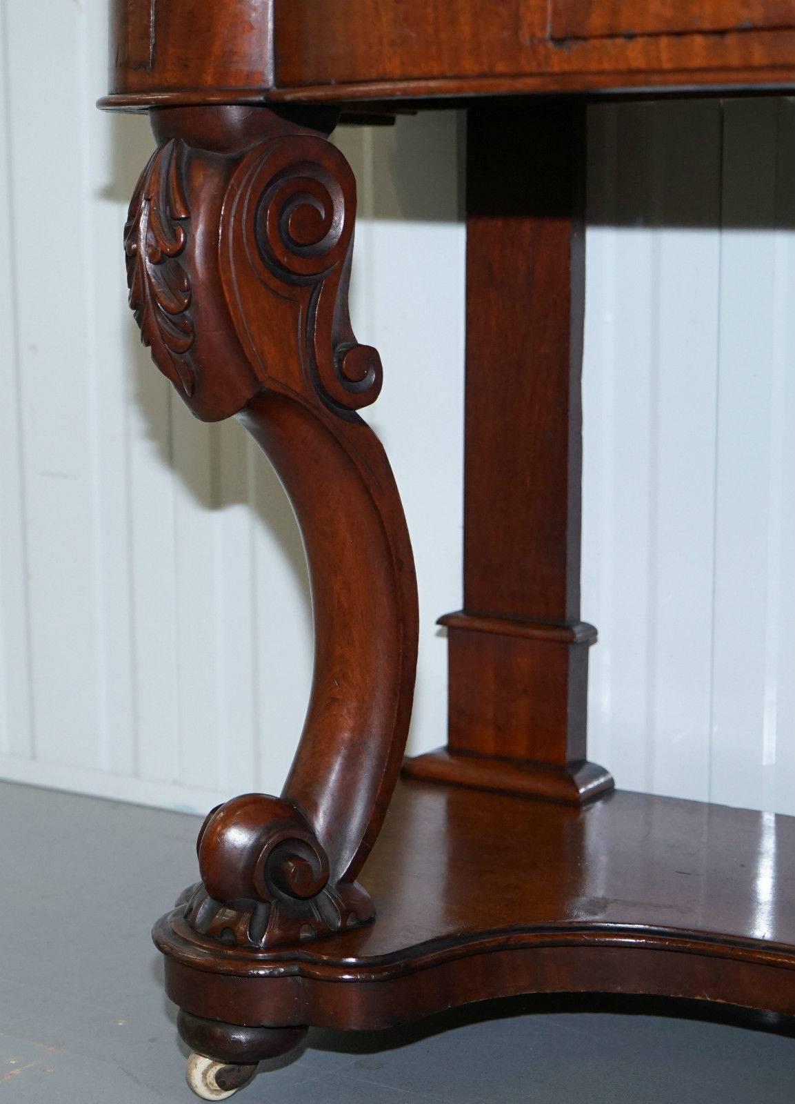 Stunning Hand-Carved Mahogany Victorian Scroll Leg Console Table Writing Desk In Fair Condition In West Sussex, Pulborough