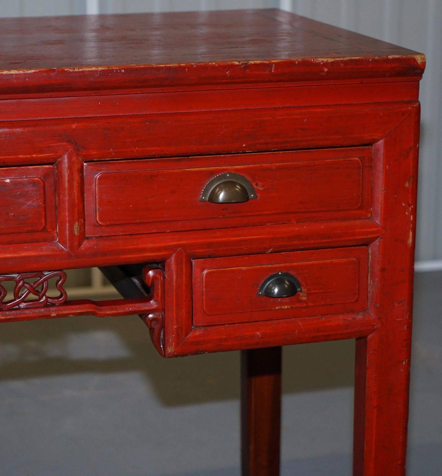 Chinese Red Rosewood Lacquered Solid Teak Desk Good for a Dressing Table as Well 2