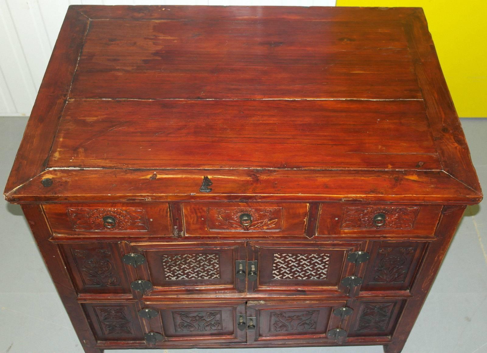 Chinese Export Chinese Redwood Antique Style Very Deep Sideboard Drawers Entertainment Stand