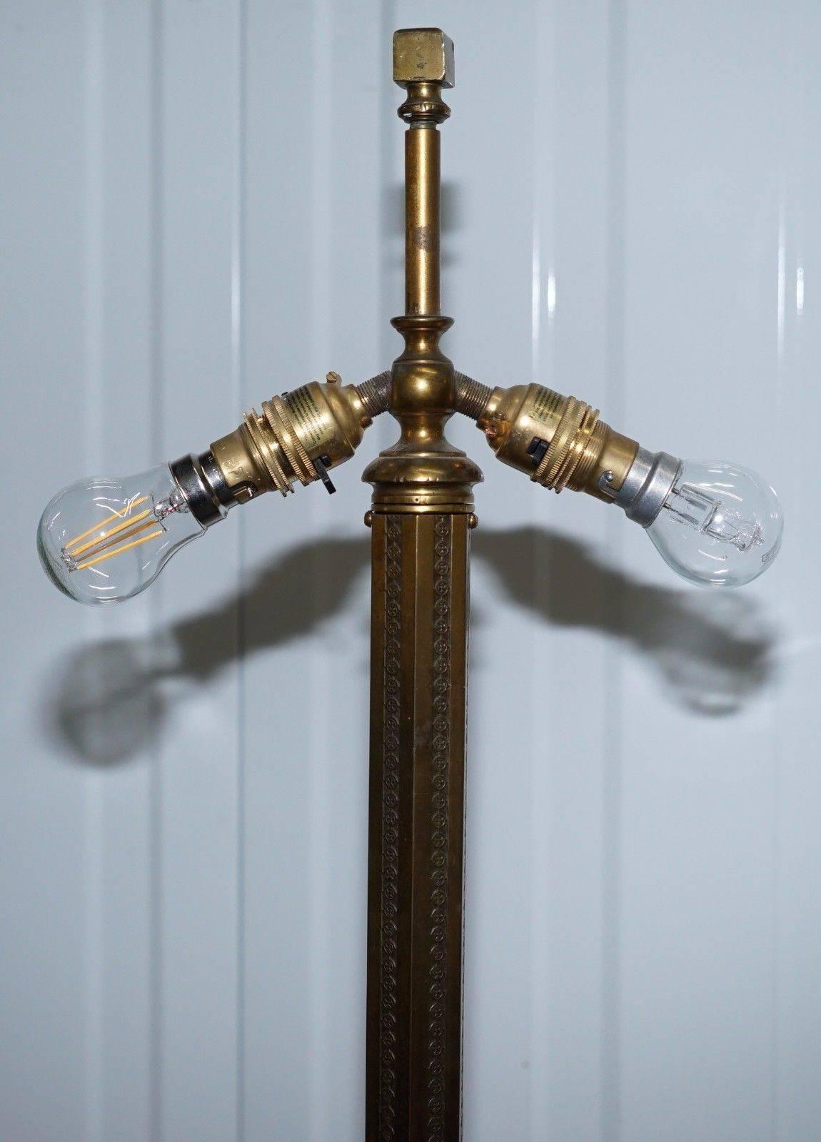 wide base floor lamp