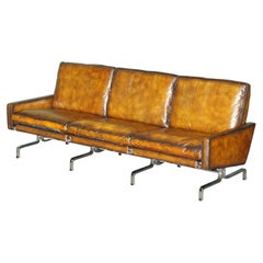 SOFÁ DE CUERO VINTAGE ORIGINAL RESTAURADO DE FRITZ HANSEN, MODELO PK31 DISEÑADO POR POUL KJÆRHOLM, CON EL SELLO DE LA MARCA