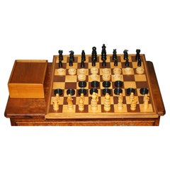 ViNTAGE 1950 ENGLISH PATTERN BOXWOOD & EBONISED CHESS AND DRAFTS PLUS BOARD SET