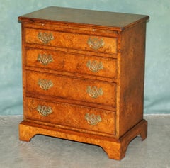 GEORGE III STYLE BURR ELM BUTLERS TABLE CHEST OF DRAWERS WiTH BRUSHING SLIDE