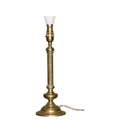 ANTIQUE 1900'S CORINTHIAN FLUTED PILLAR FULLY RESTORED ENGLiSH BRASS TABLE LAMP