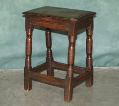 SUPERB CIRCA 1660 MID 17TH CENTURY ENGLISH OAK JOINT STOOL WiTH WONDERFUL PATINA