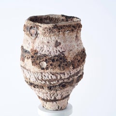 Skulpturale Keramikvase von Ewen Henderson