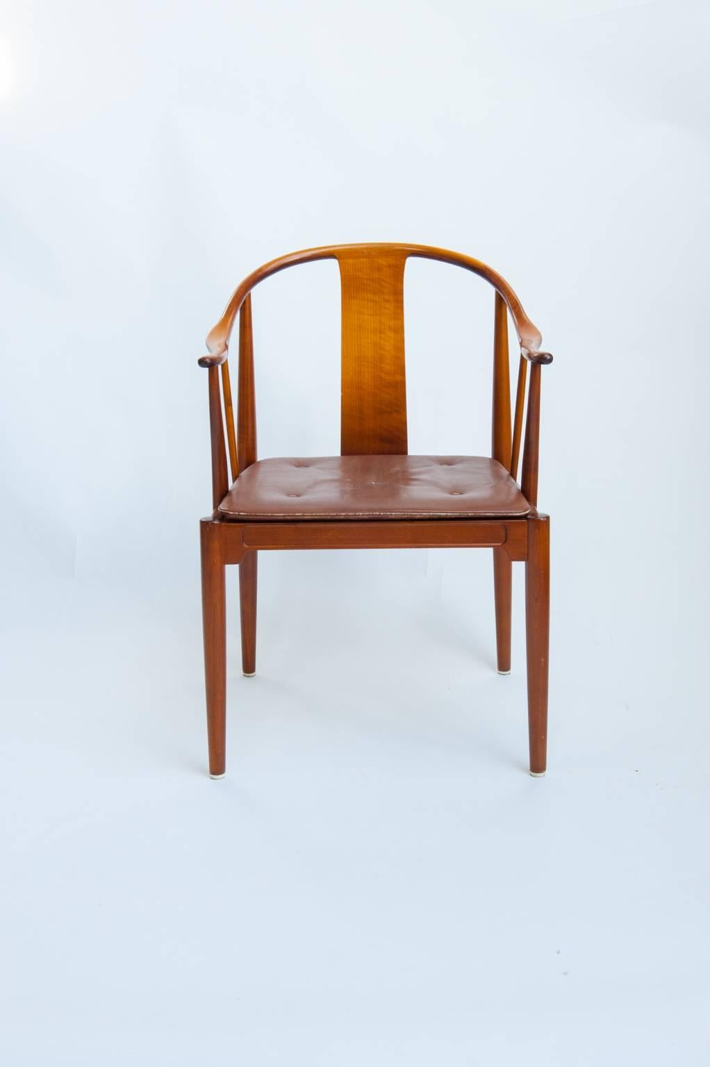 Hans J. Wegners famous and beautiful chair is an adaptation of an old Chinese chair of the Ming dynasty; 