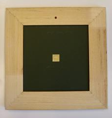 "Good Soul For Homeland" Hand-Painted Gold Porcelain Wood
