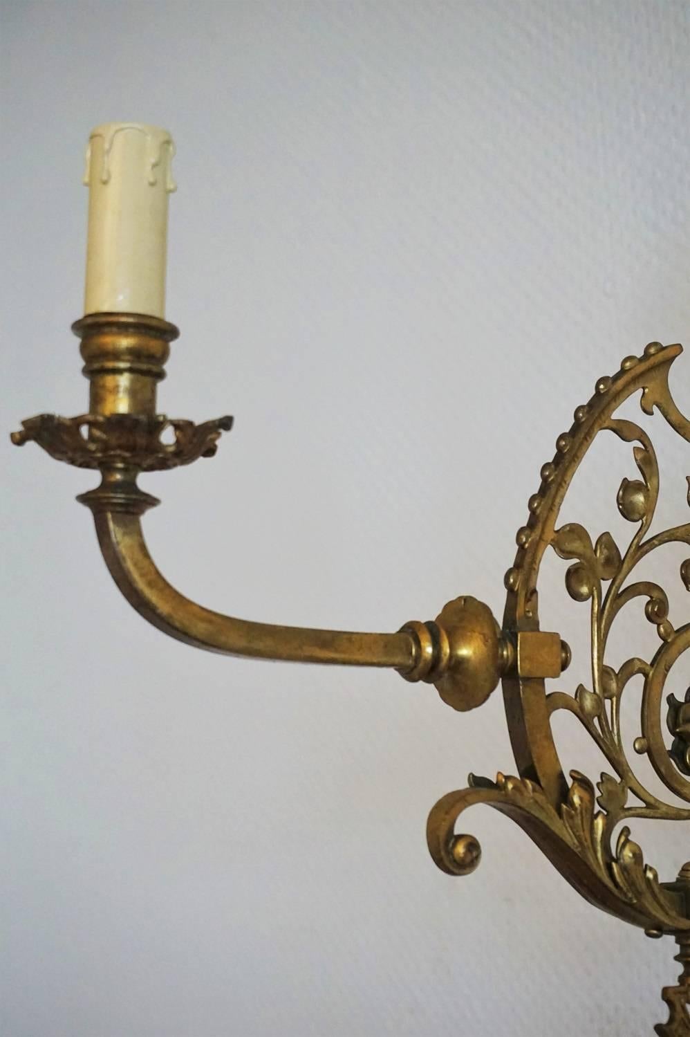Early 20th Century Pair of Bronze Wall Sconces 2