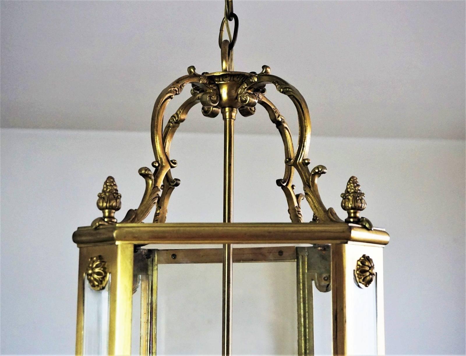 French Art Deco Brass Four Light Lantern Pendant with Bronze Accents, circa 1940 In Good Condition In Frankfurt am Main, DE