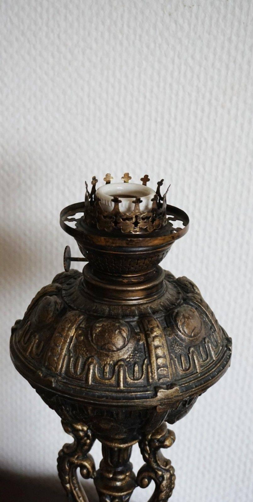 Late 19th Century Large Cast Bronze Oil Lamp Converted to Electric Table Lamp 1
