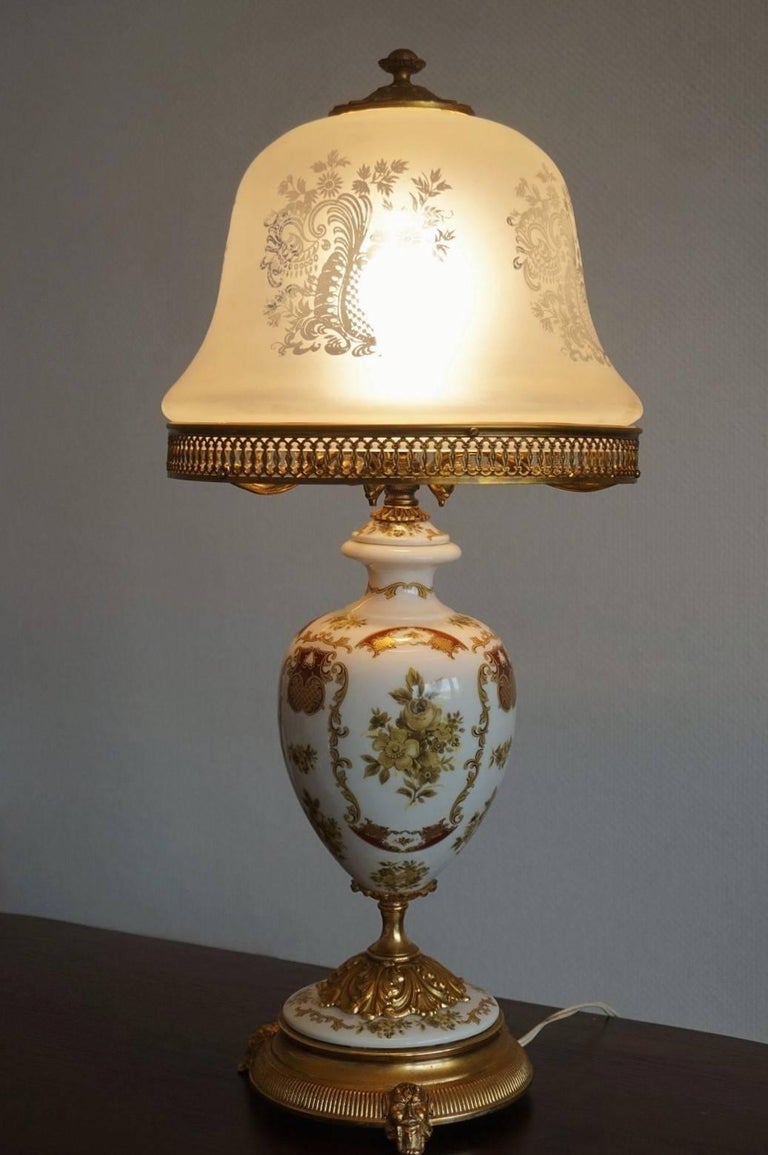 Vintage Italien HandPainted Porcelain Vase Table Lamp, circa 1960 For