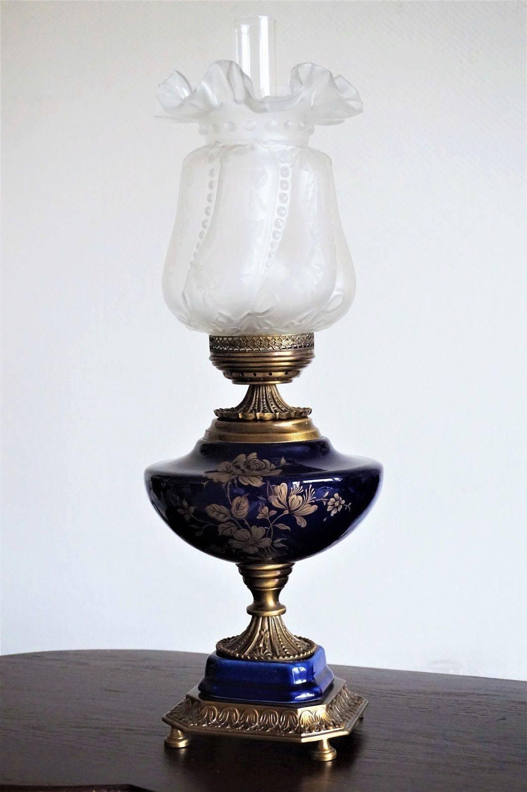 Midcentury Pair of Italian Cobalt Blue Porcelain Vase Table Lamps In Good Condition In Frankfurt am Main, DE