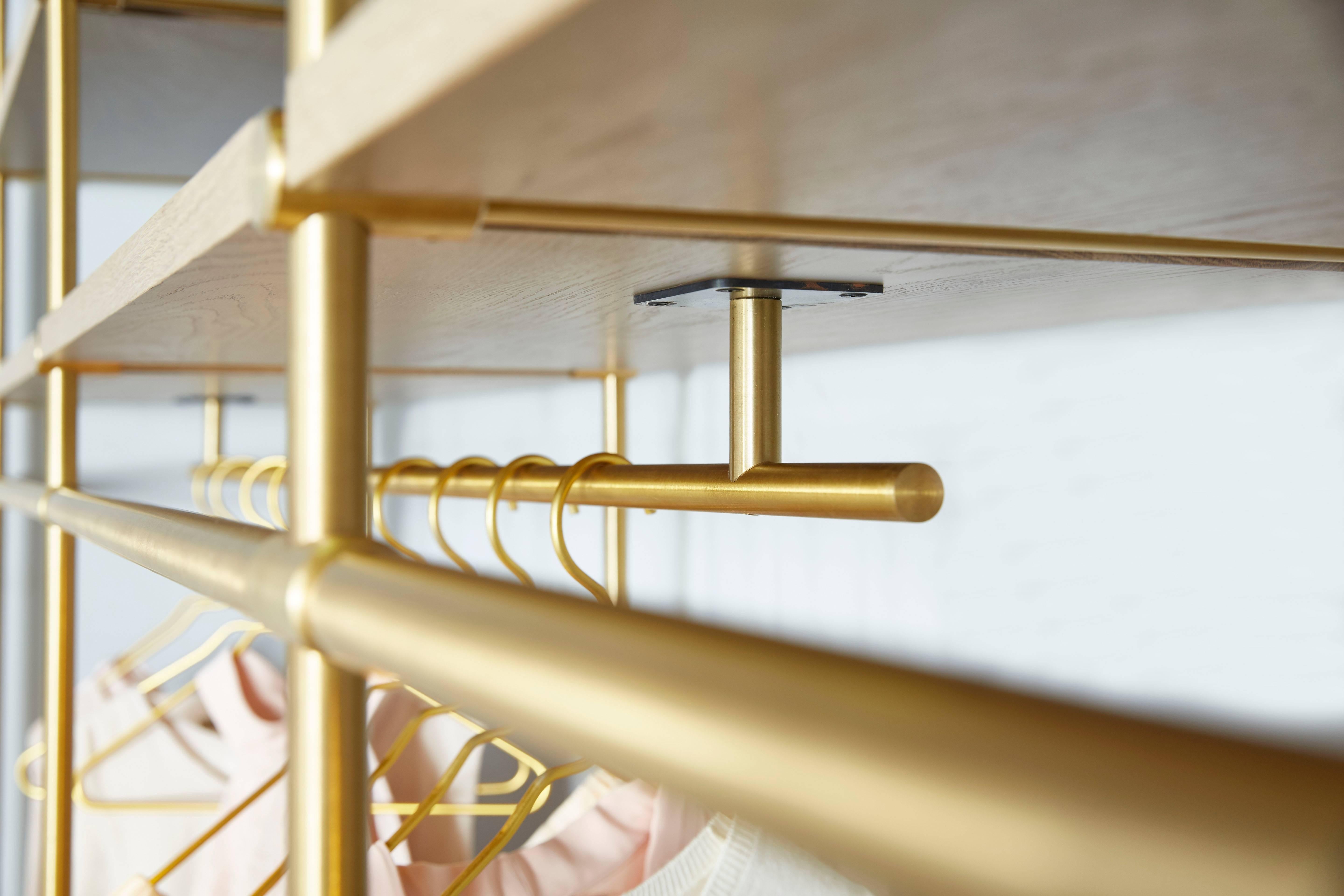 XXI secolo e contemporaneo Armadio da collezione + Vanity 4 Bay di Amuneal in vendita