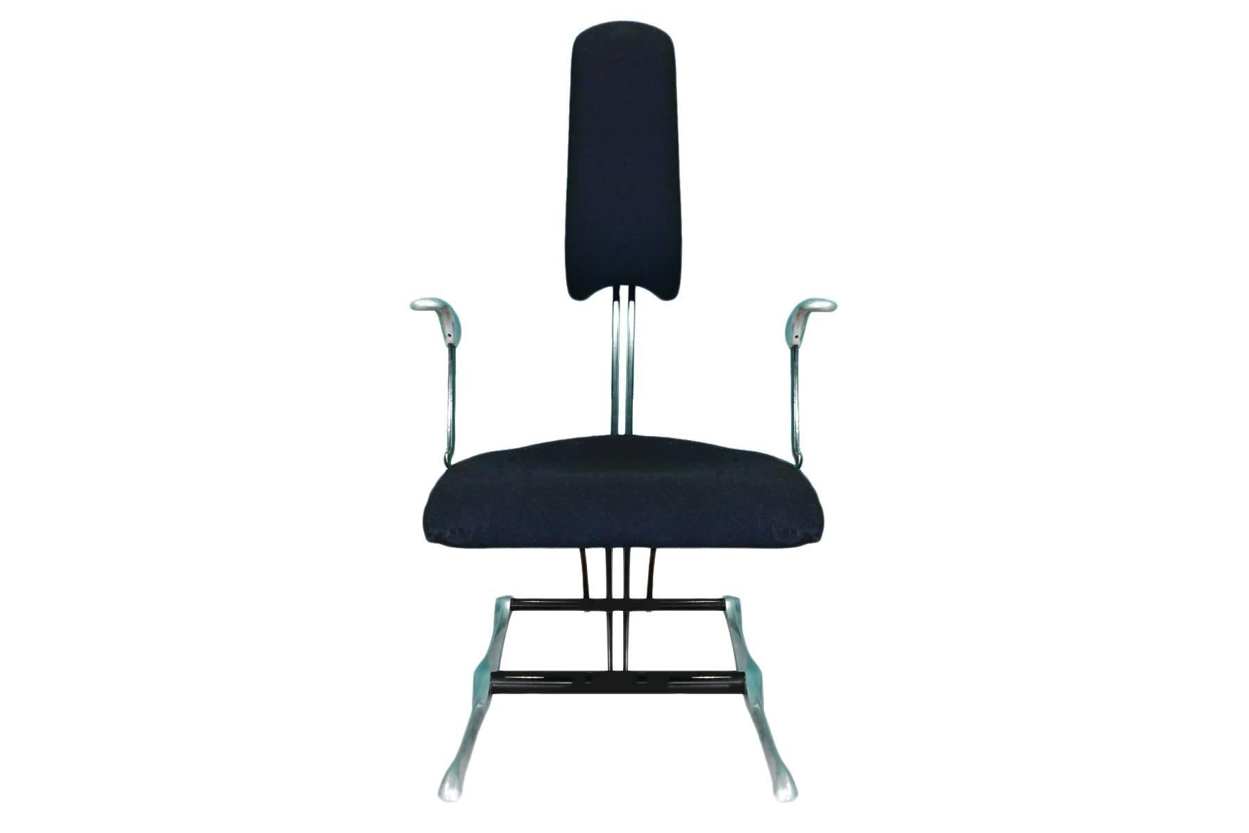 Kinetic Rare and Pristine Hille Meridio Posturepedic Chair Designed by Michael Dye For Sale