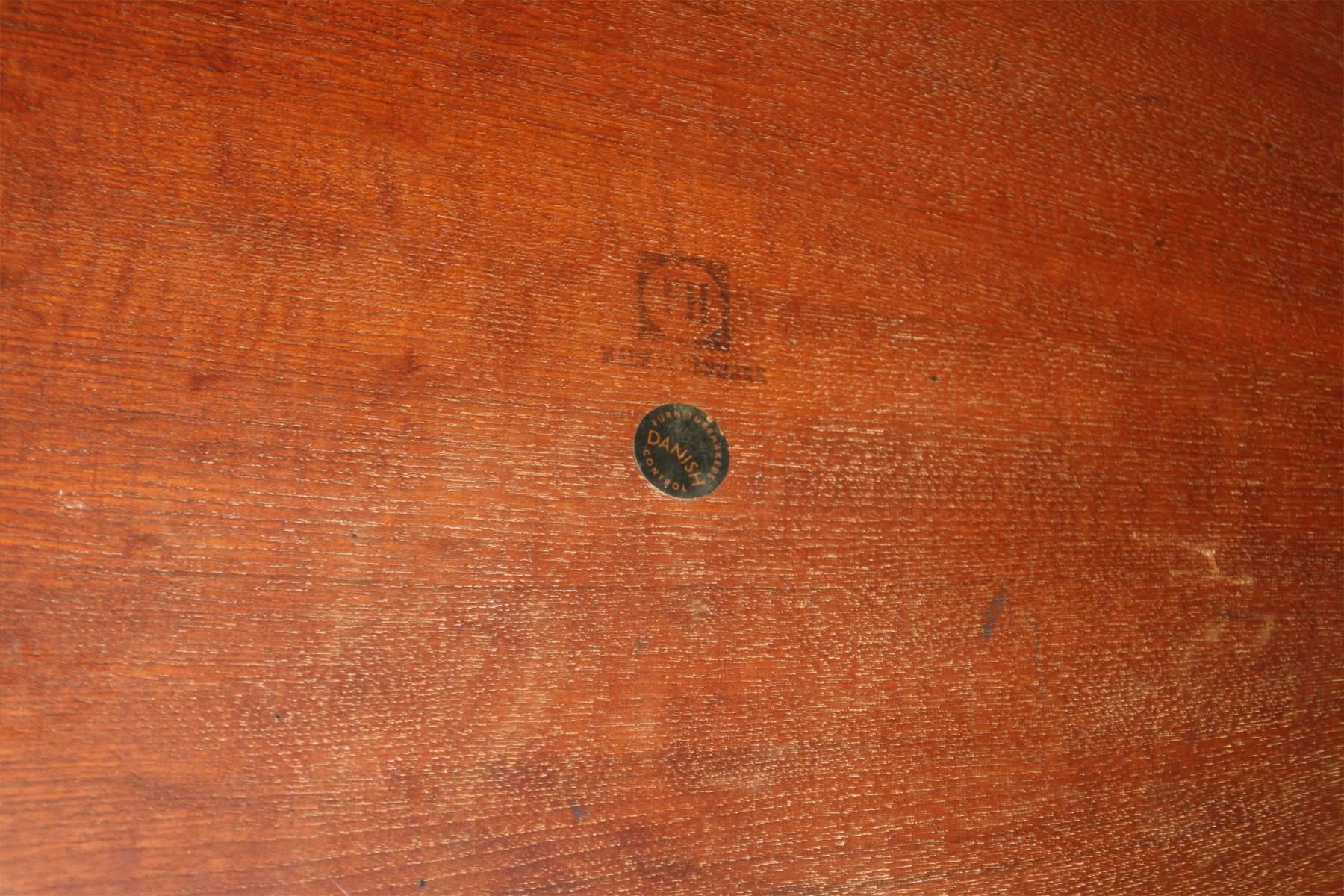 Mid-20th Century Rare 1950s Arne Jacobsen 3501 Coffee Table for Fritz Hansen For Sale