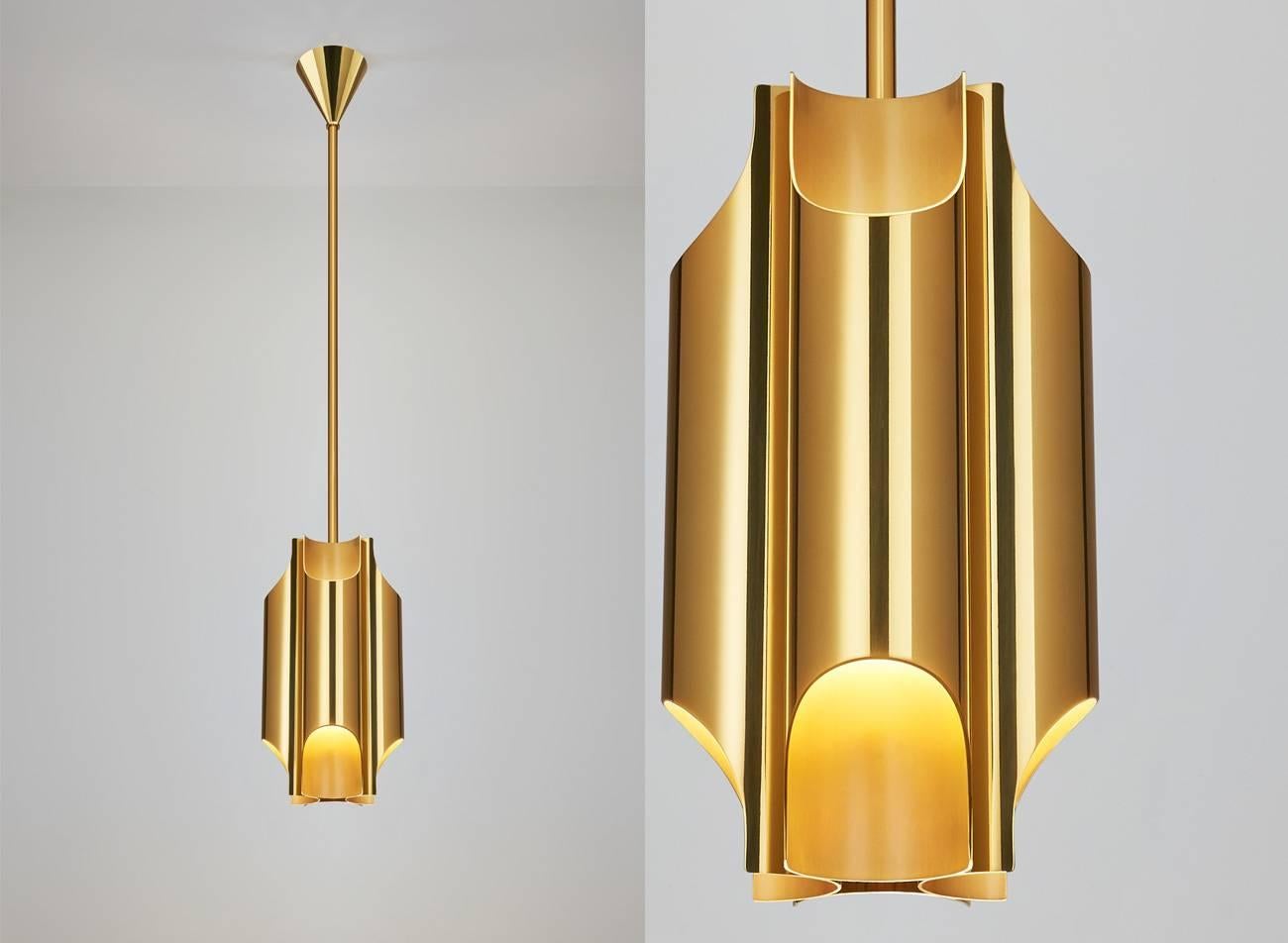 Suspension Orgues 4 pipes, made of brass varnished gold designed by Charles, made in France.