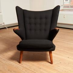 Hans J. Wegner AP19 Papa Bear Chair