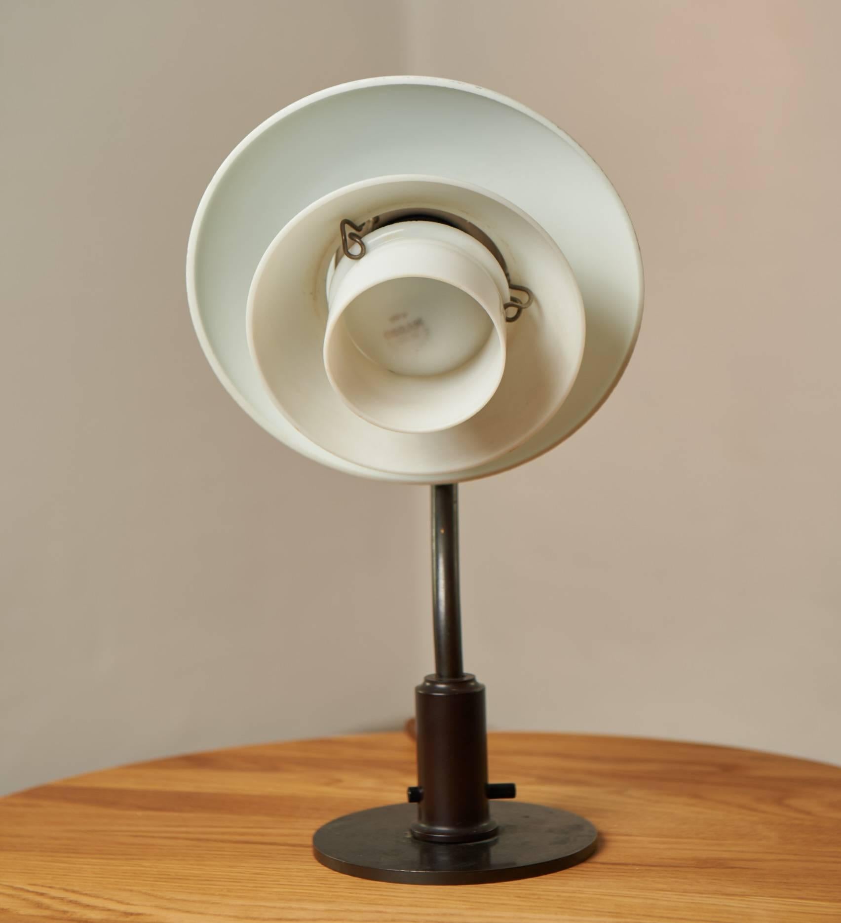 Scandinavian Modern Poul Henningsen PH 2/2 Snowdrop Table Lamp For Sale