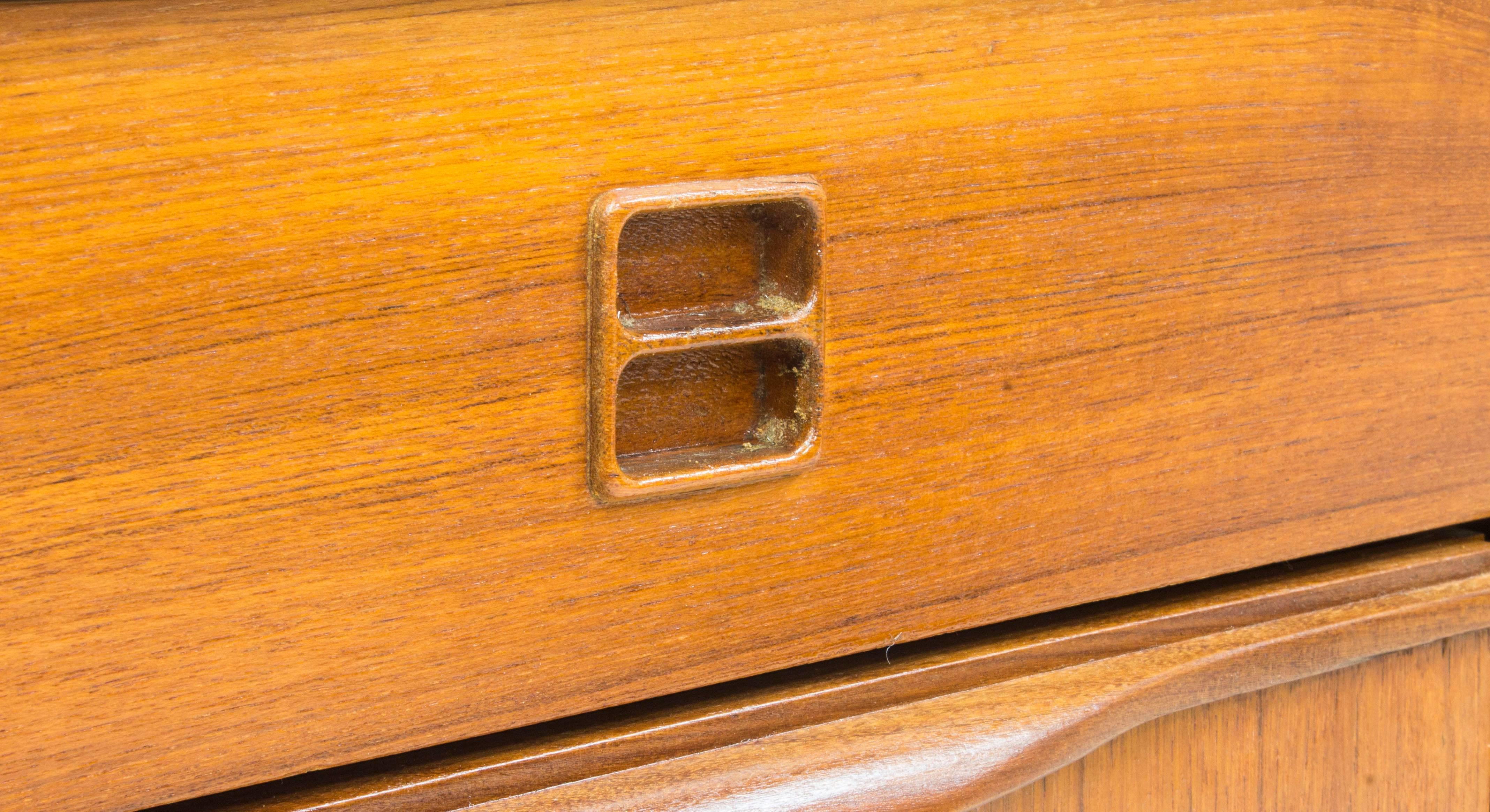 20th Century Portwood Teak Mid-Century Sideboard Media Unit For Sale