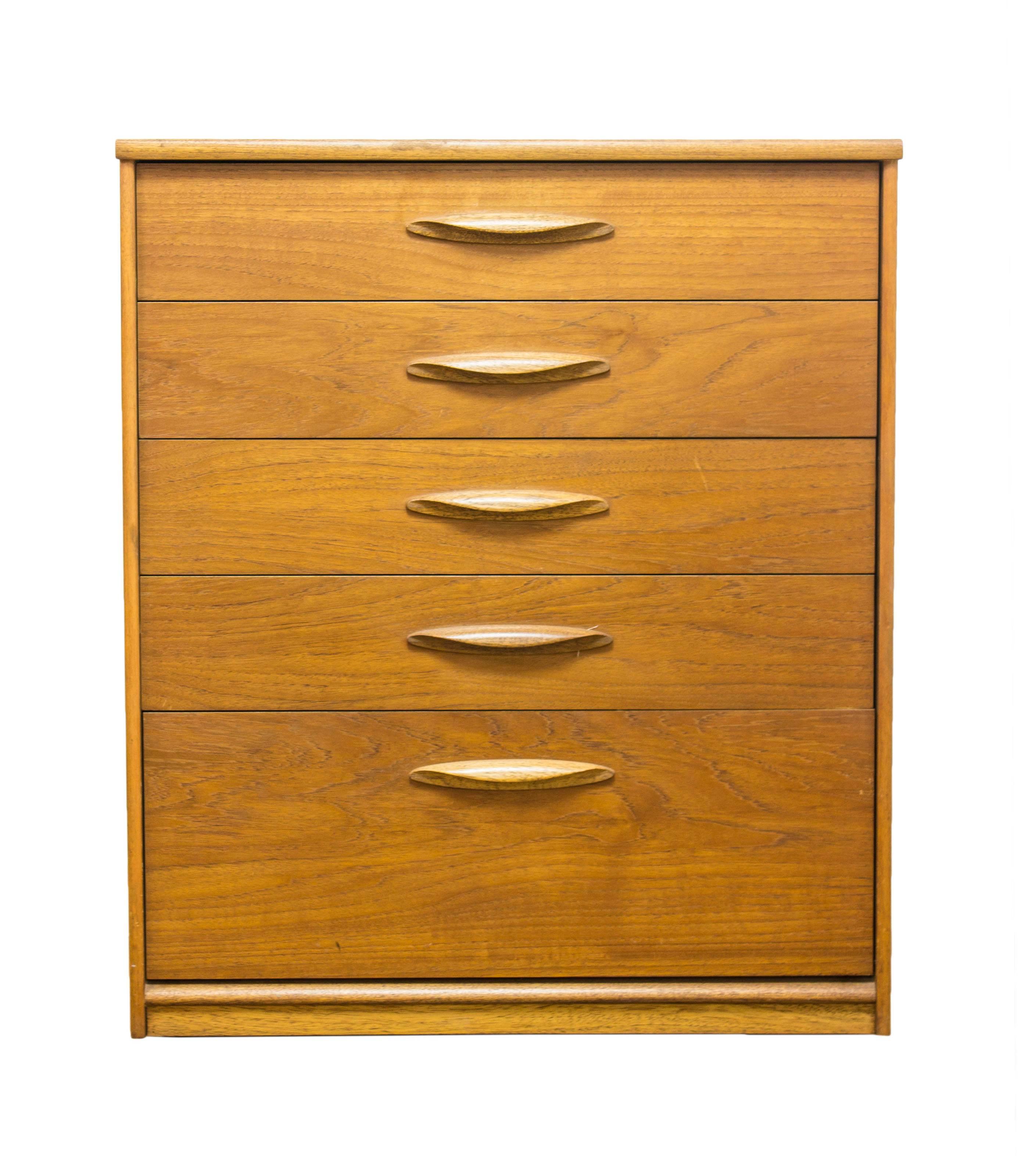 Austinsuite of London soon emerged as a leader in quality Mid-Century furniture produced in the UK and standing up against fierce competition from both home and abroad taking on the giants of G Plan and Ercol.

With an eye firmly on design,