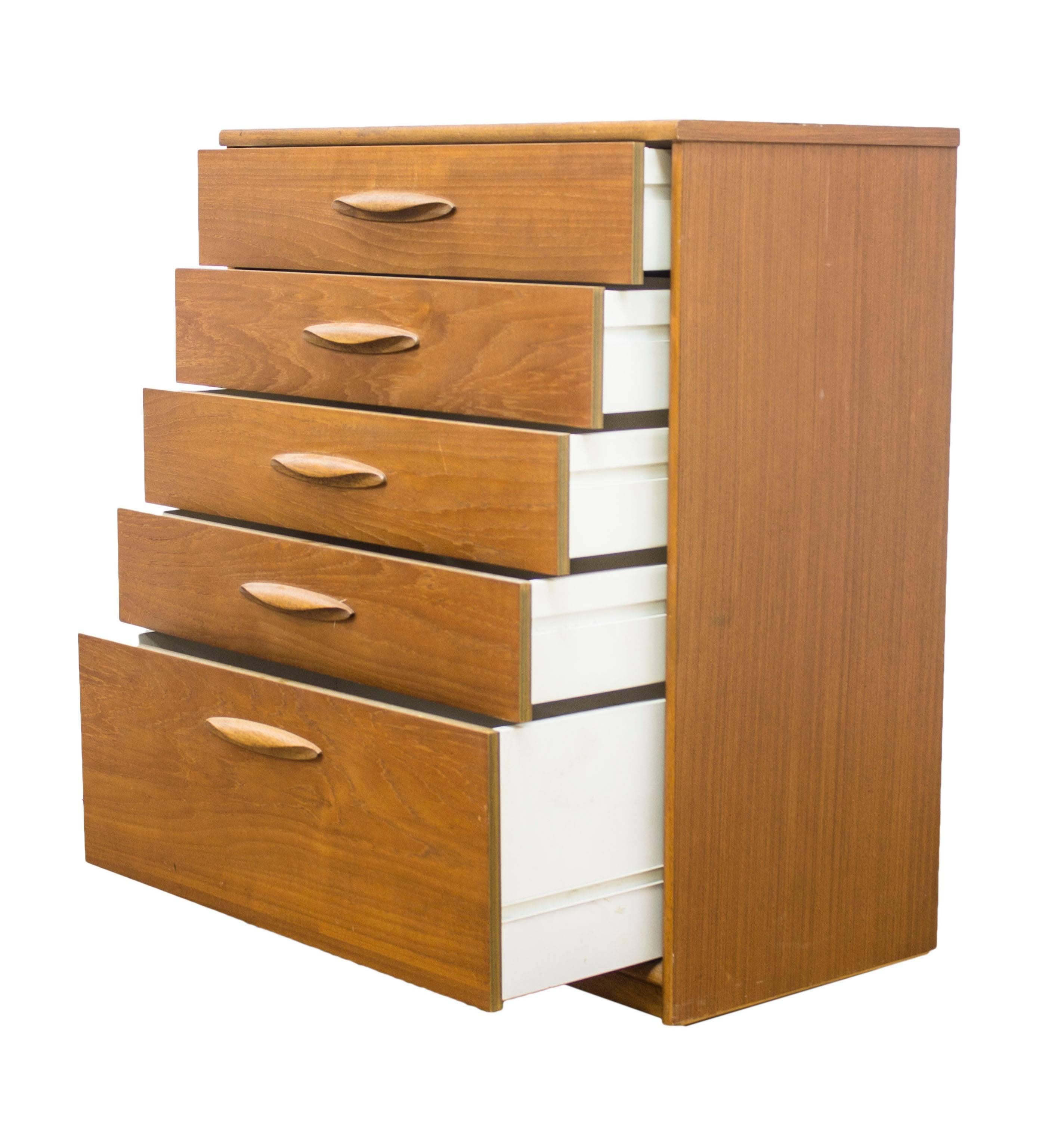 austinsuite chest of drawers