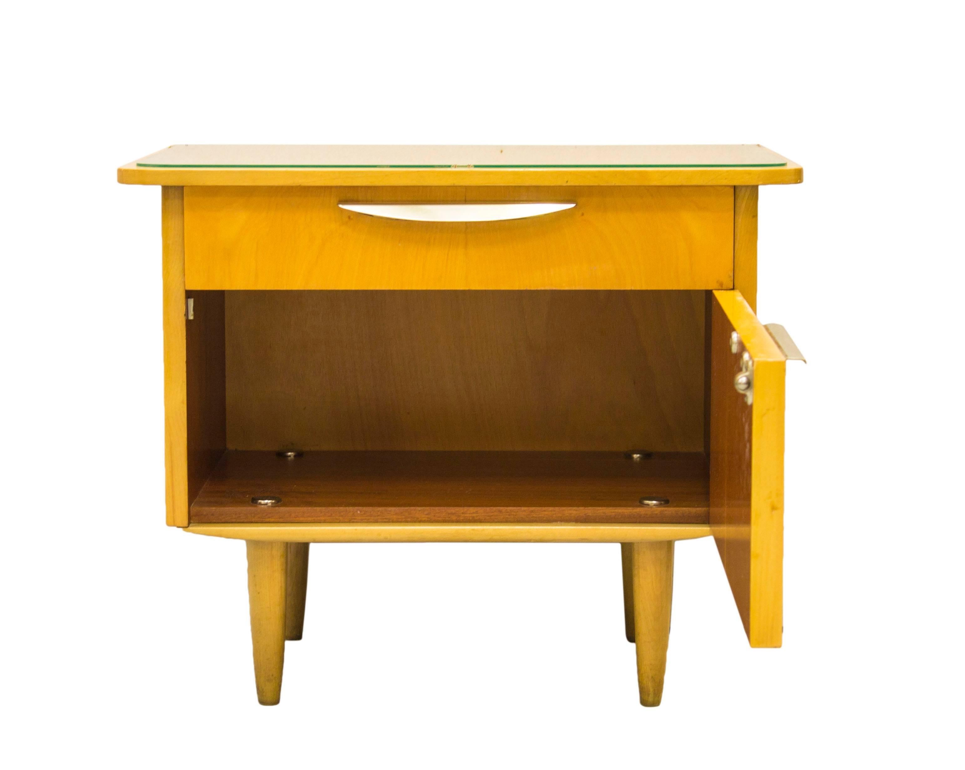 Pair of Italian Mid-Century Sycamore Bedside Tables Gloss In Excellent Condition In Greater Manchester, GB