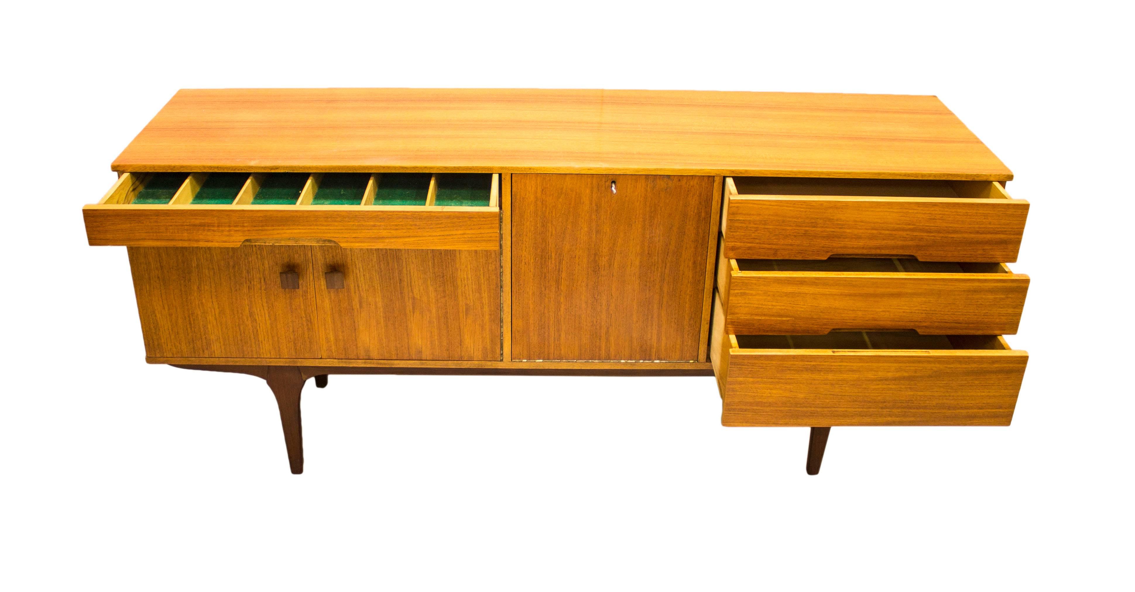 Mid-Century Modern Portwood Furniture of Stockport, England, Teak Mid-Century Sideboard Media Unit